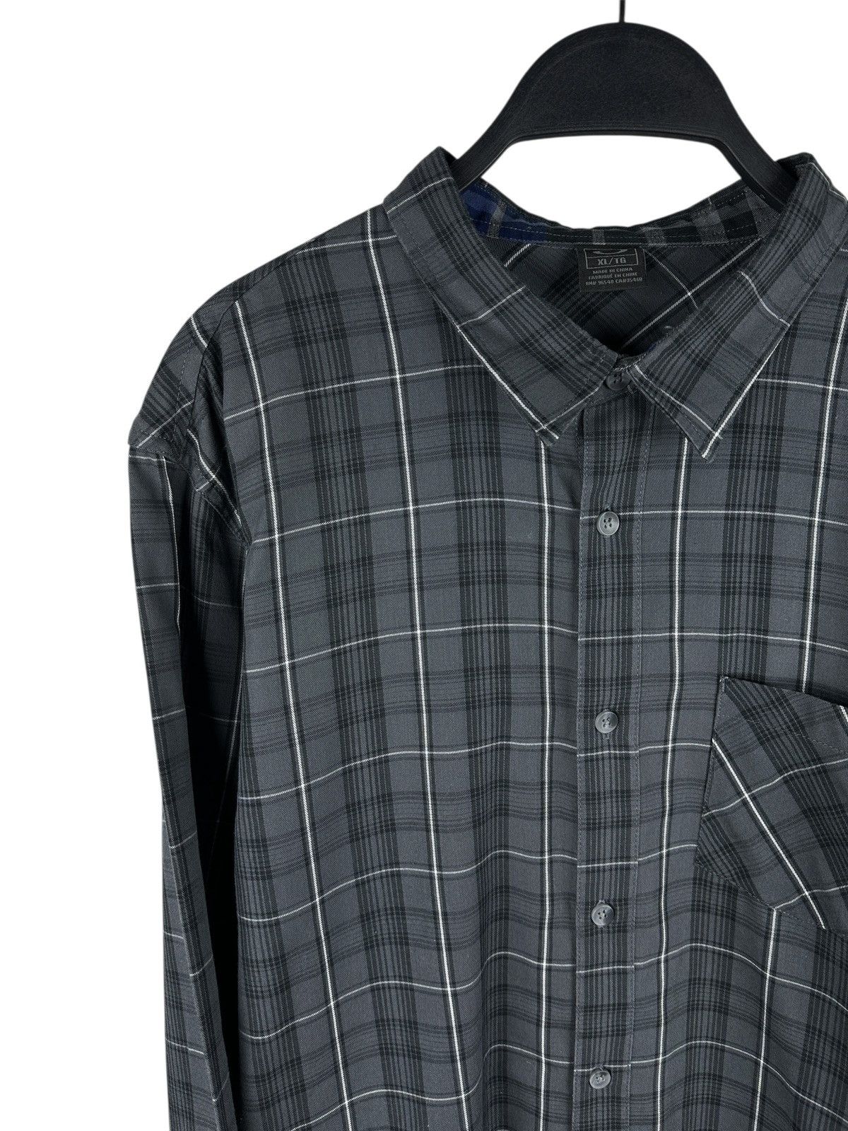 Oakley Vintage Oakley Long Sleeve Shirt Button Up Pocket Size US XL / EU 56 / 4 - 2 Thumbnail