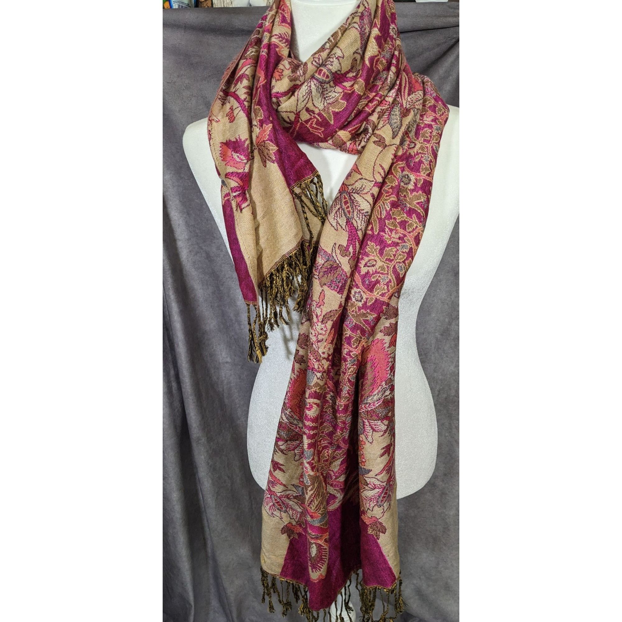 Other Elegant Pink And Cream Floral Cashmere Scarf Size ONE SIZE - 10 Thumbnail