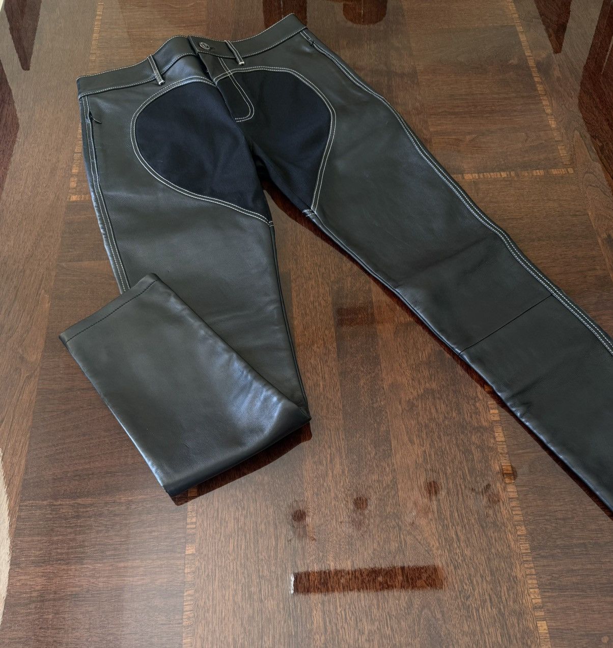 Burberry Burberry Leather Heart Jeans Size 28" / US 6 / IT 42 - 3 Thumbnail