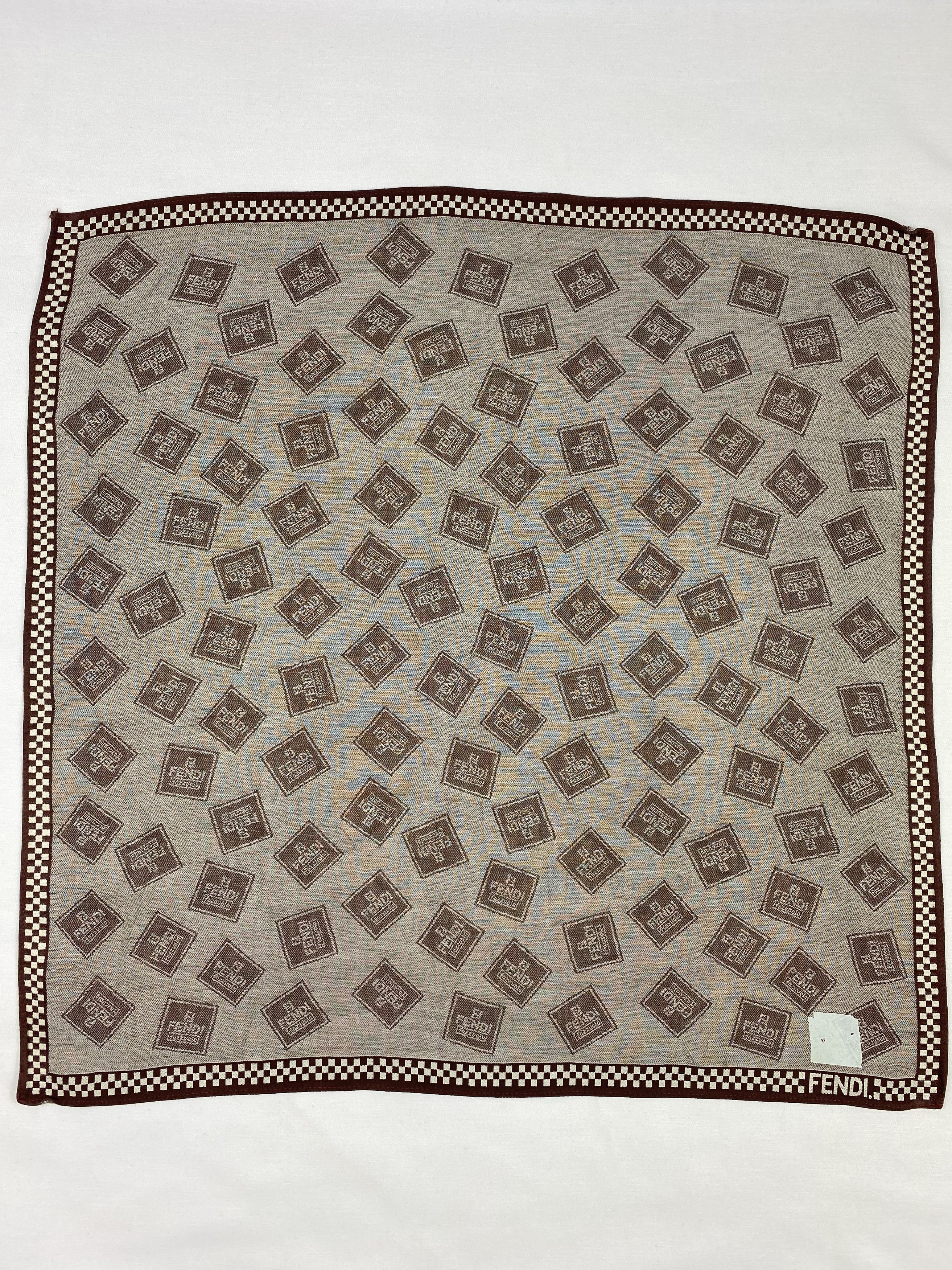 Vintage Fendi Handkerchief / Bandana / Neckerchief A814 Size ONE SIZE - 3 Thumbnail