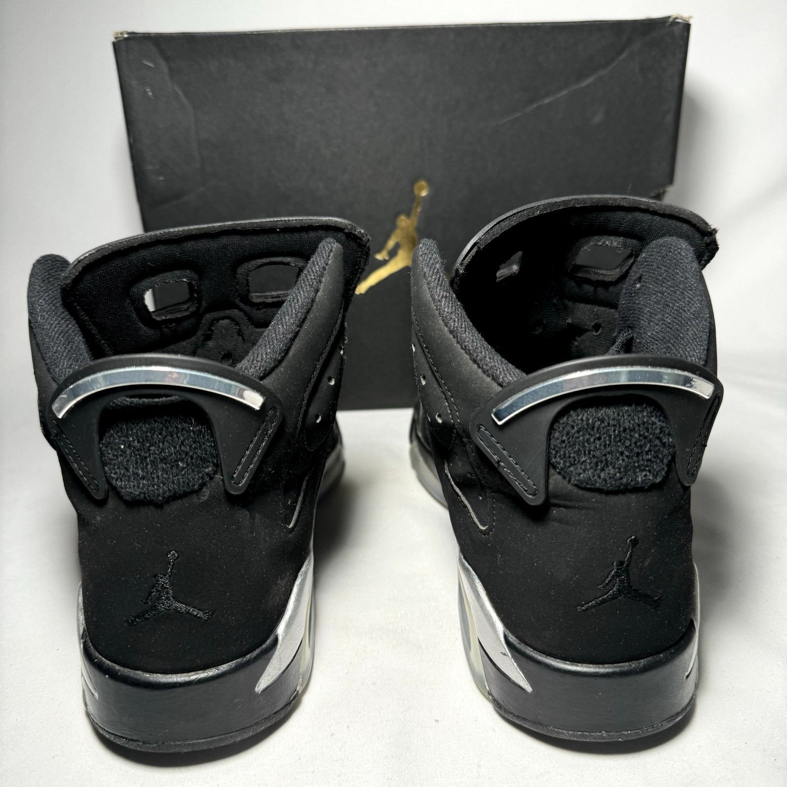 Jordan Brand × Nike Size 7 - Nike Air Jordan 6 Retro GS Chrome 2022 Men's Shoes Size US 7 / EU 40 - 5 Thumbnail