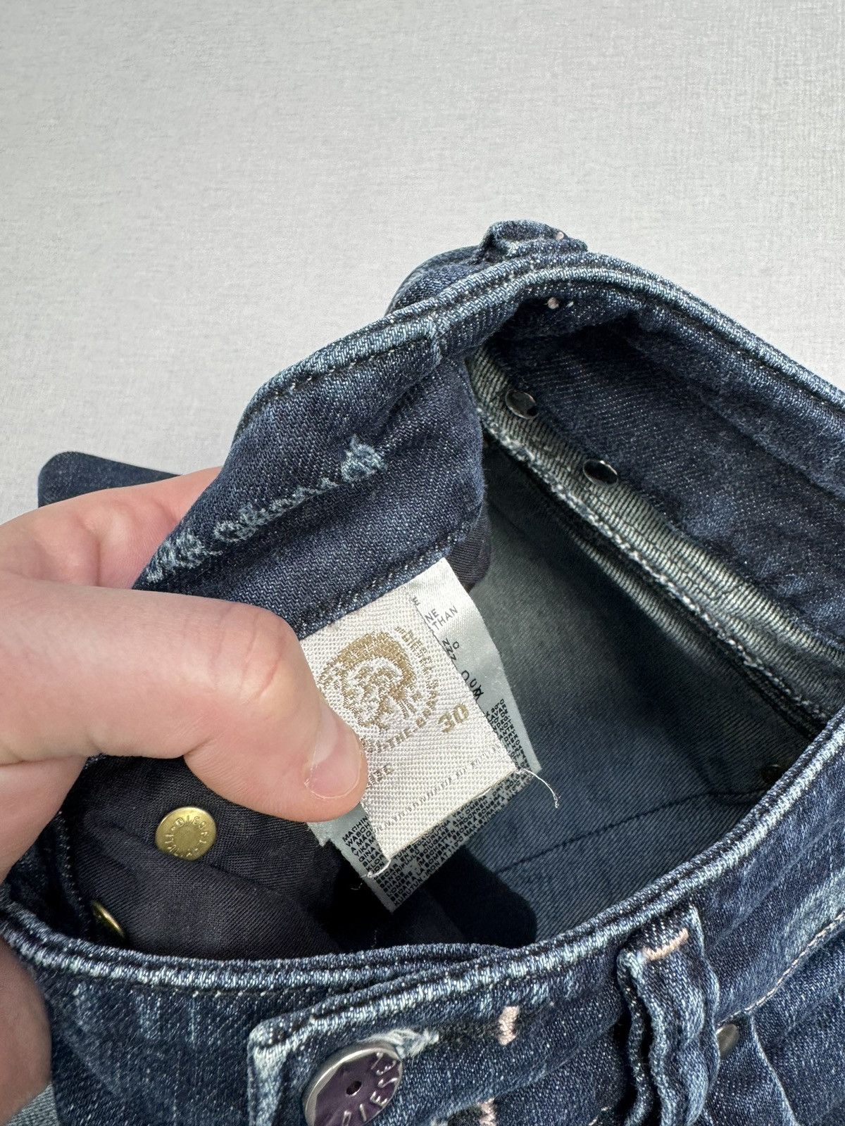 Diesel × Vintage Vintage Diesel Ronhar Flared Jeans Women’s Denim Y2K Pants Size 30" / US 8 / IT 44 - 7 Thumbnail