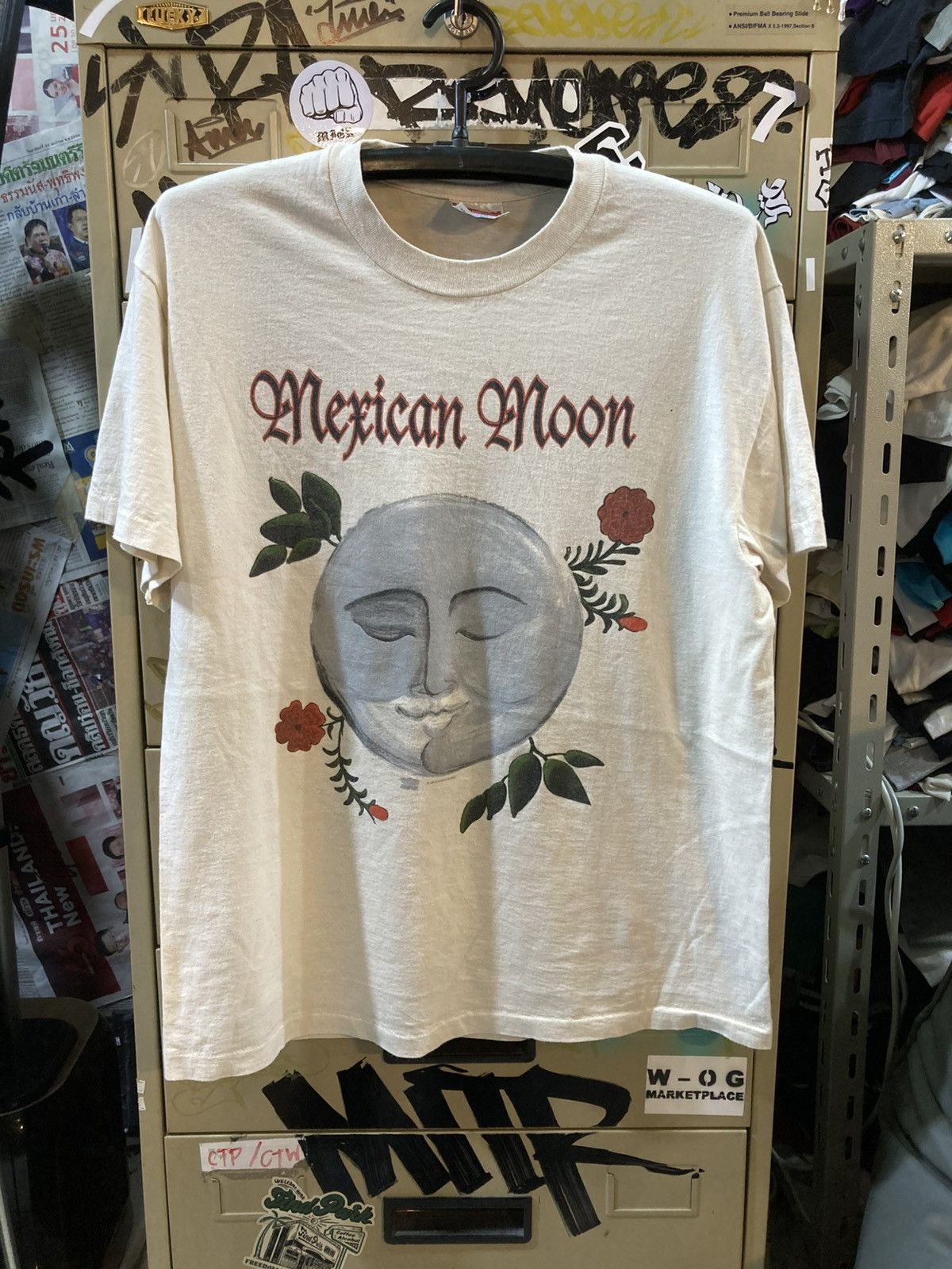 Band Tees Vintage Mexican Moon T shirt 1990’s Size US L / EU 52-54 / 3 - 5 Thumbnail