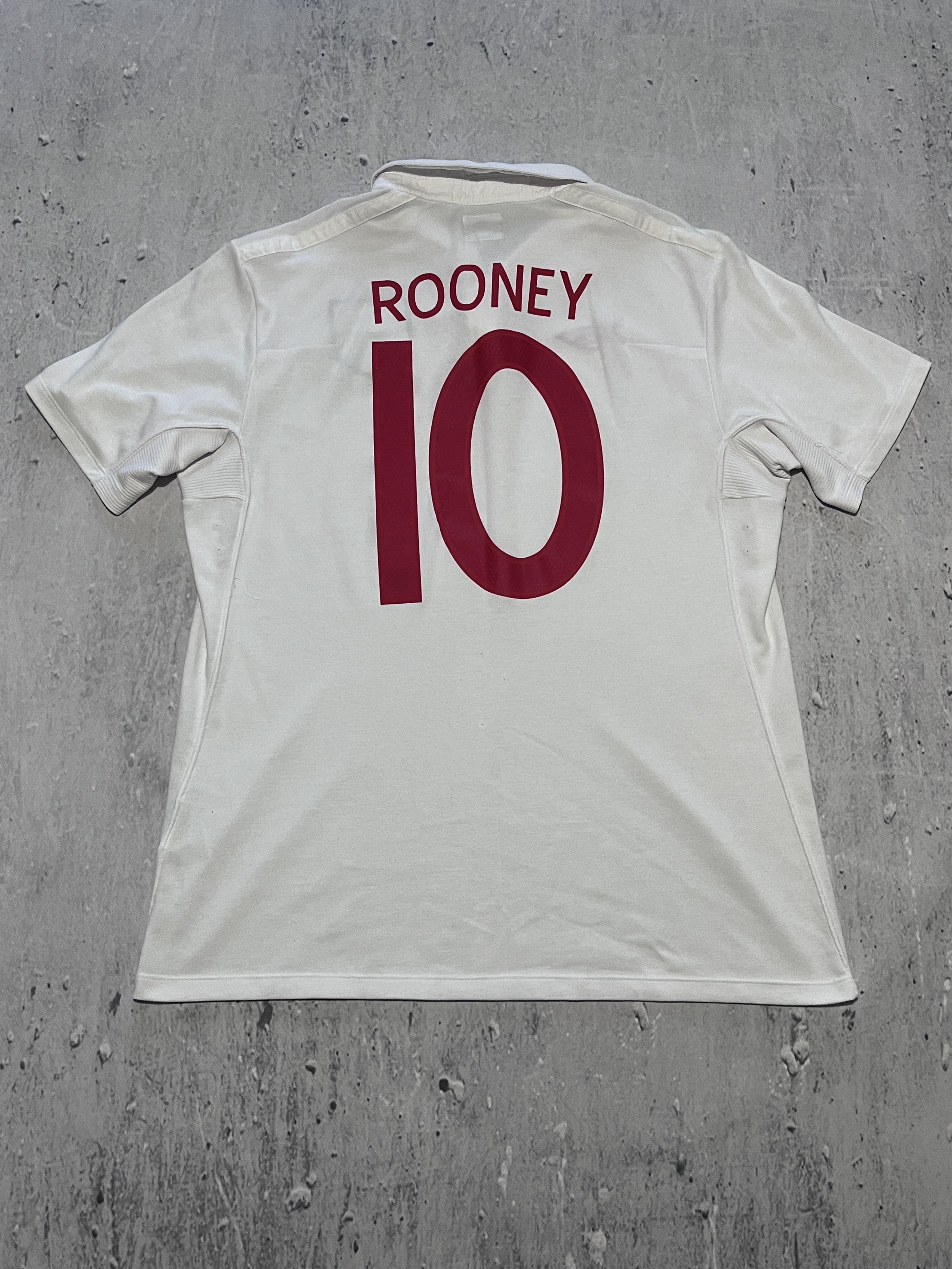 Umbro Umbro England 2010 home Rooney jersey Size US L / EU 52-54 / 3 - 2 Preview