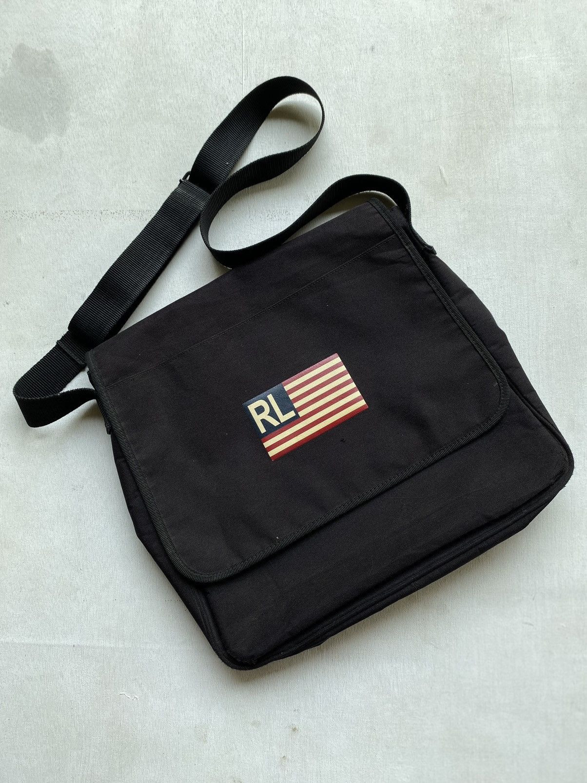 Lauren Ralph Lauren × Polo Ralph Lauren × Ralph Lauren Rare🔥 POLO RALPH LAUREN USA Flag Slingbag Size ONE SIZE - 2 Thumbnail