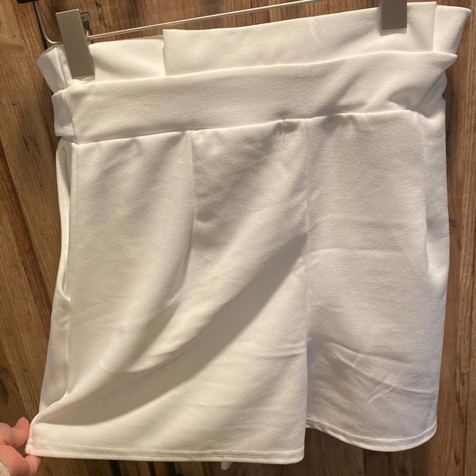 Boohoo Boohoo white shorts Size 30" / US 8 / IT 44 - 4 Thumbnail