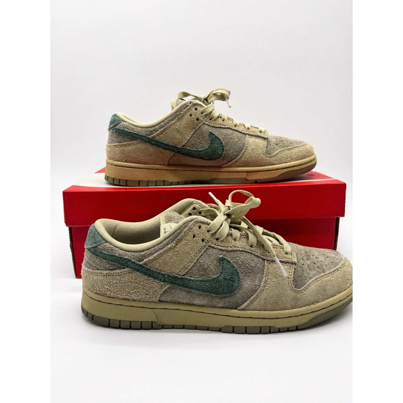 Nike Nike Dunk Low Olive Aura Beige Green Suede SB Sneaker Size US 11 / IT 41 - 6 Thumbnail