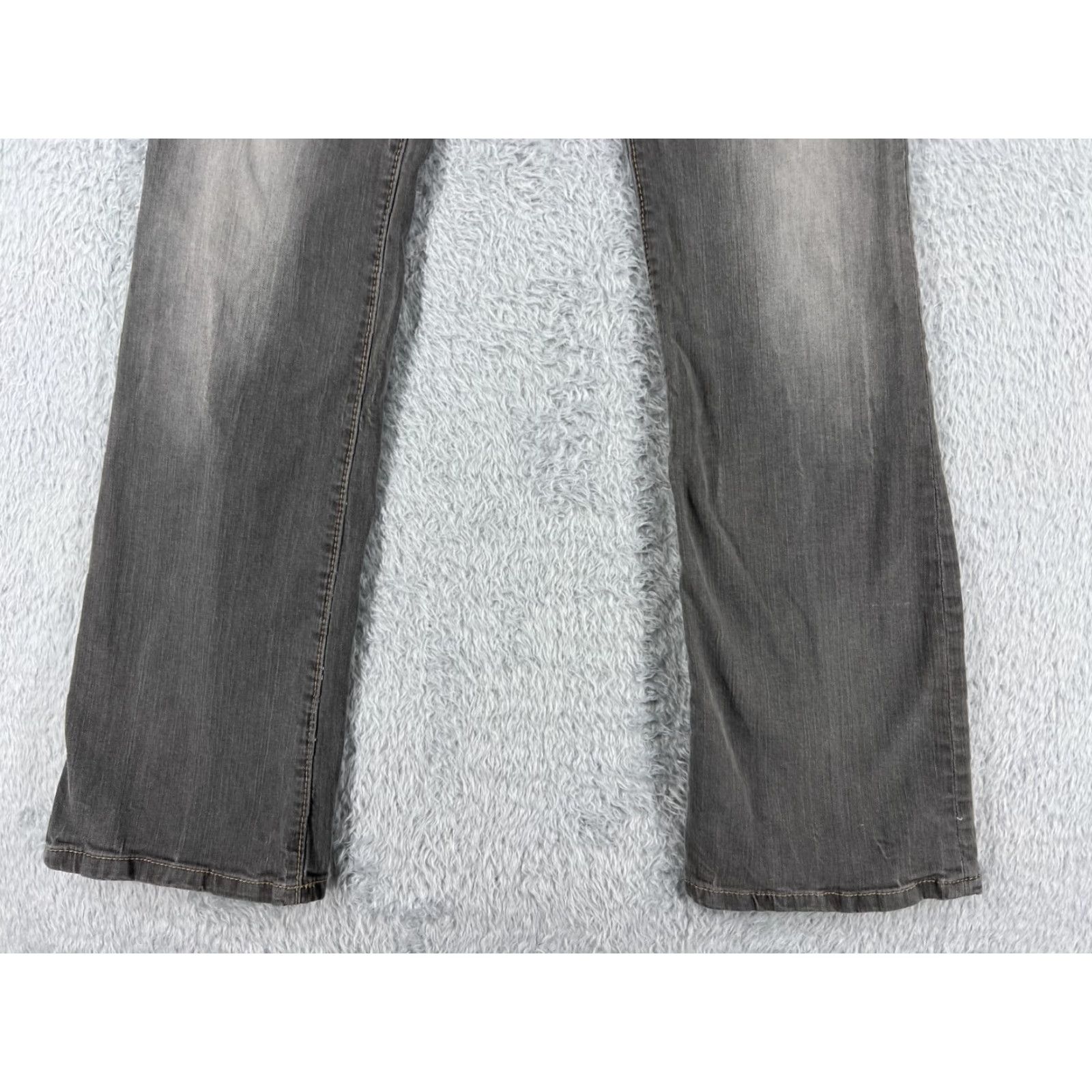 Vintage Kitson Jeans Womens 28 Gray Denim Flared Distressed 5-Pocket Regular Inseam 32 29x32 Vintage Favorite American Jeans Mens? Wait. End. Size 28" / US 6 / IT 42 - 2 Thumbnail