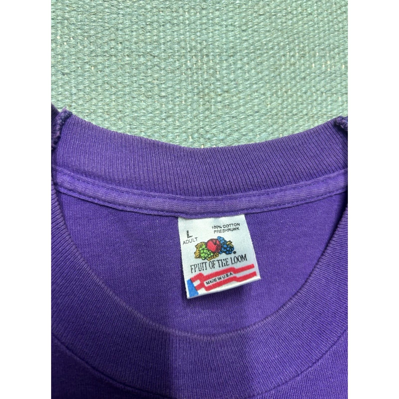 Vintage VINTAGE 90s graphic t shirt god is like religious Jesus tee single stitch Large T-Shirt Mens Purple 90s Boys? Size US L / EU 52-54 / 3 - 6 Thumbnail