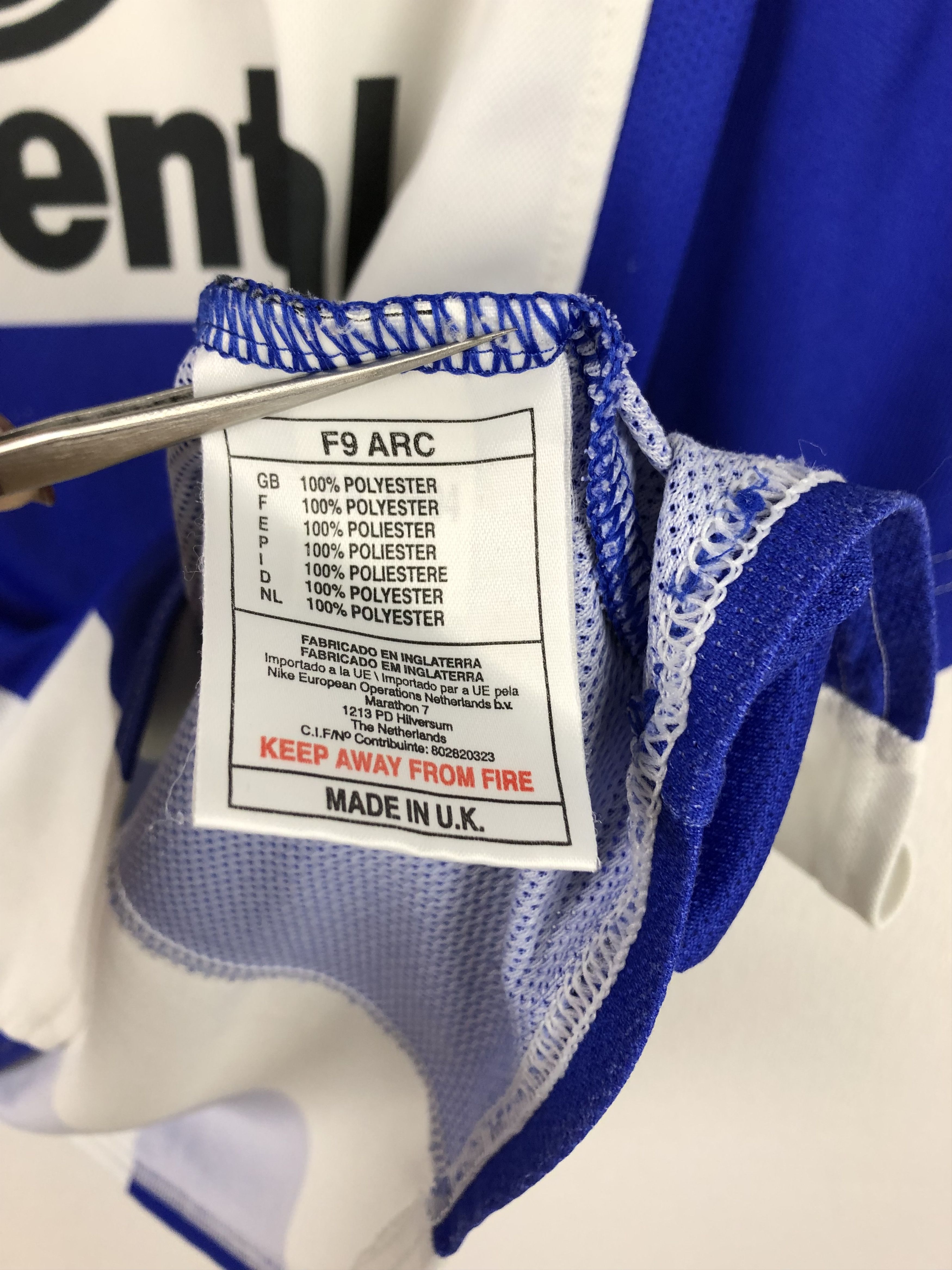 Nike Hertha football shirt 1999 Nike #6 Sverrisson Jersey Signed Size US XL / EU 56 / 4 - 11 Thumbnail