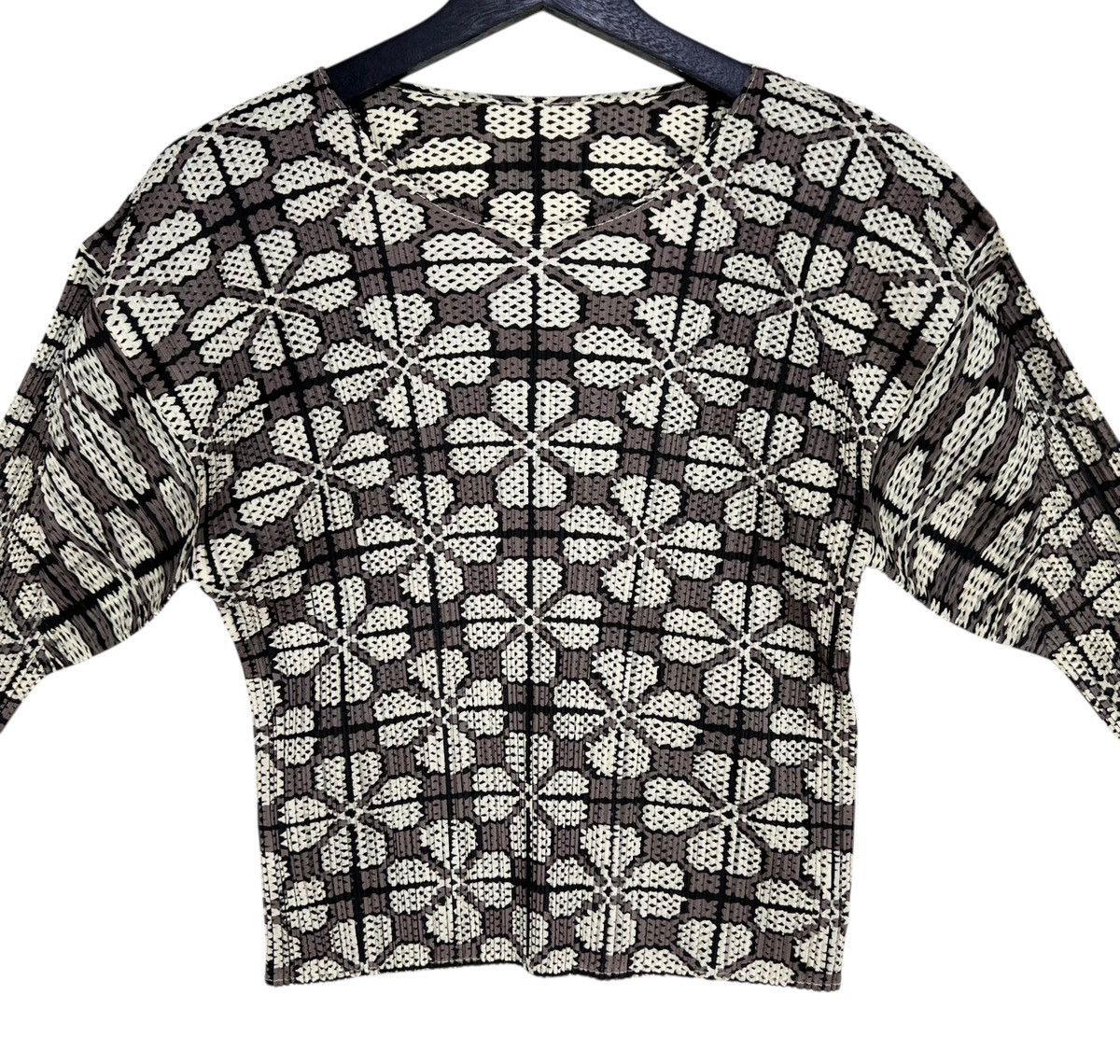 Pleats Please Issey Miyake Pleats Please Pleated Stretchable Body Fit Women’s Top Size L / US 10 / IT 46 - 8 Thumbnail