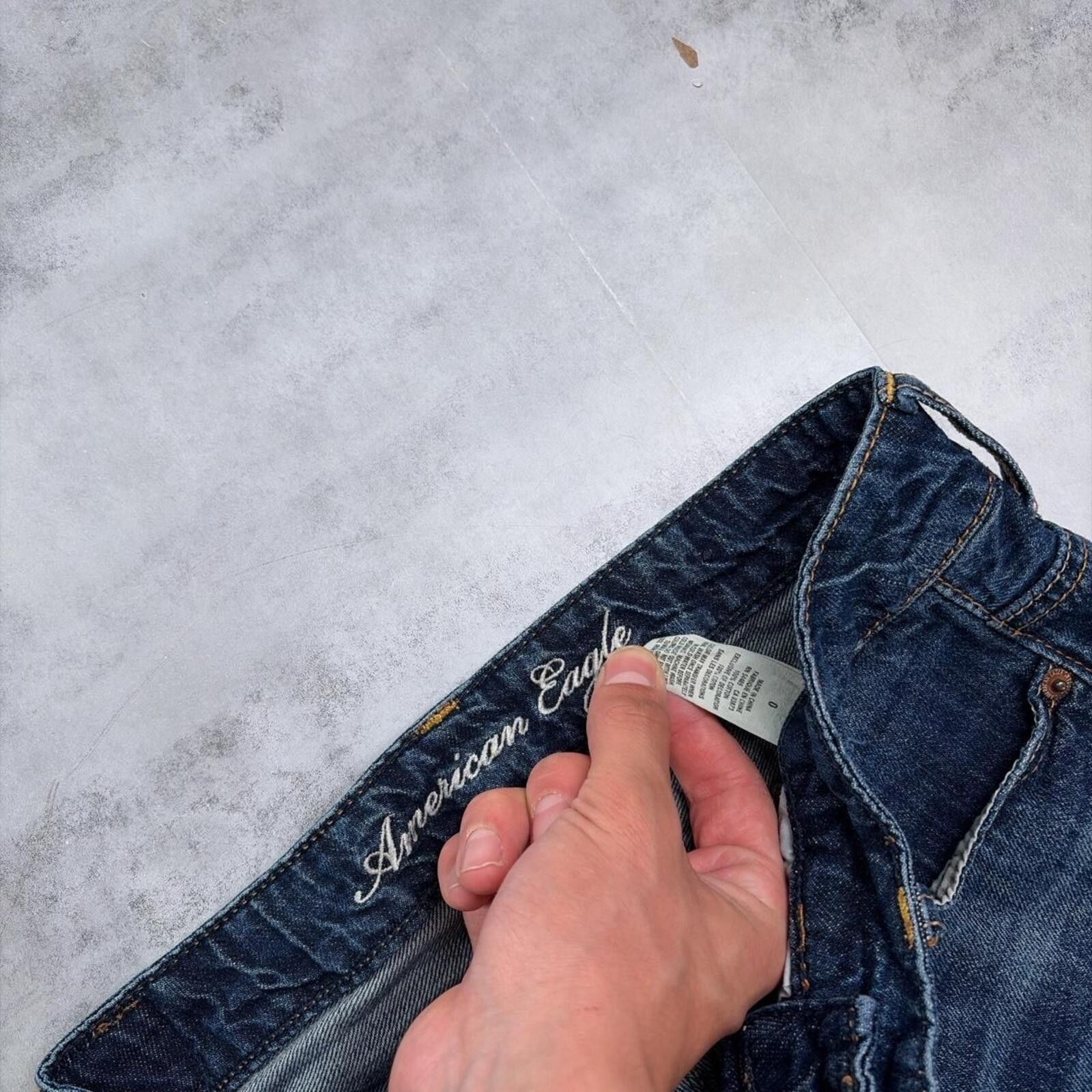 American Eagle Outfitters Y2K Dark Wash American Eagle Grunge Mini Denim Shorts Size 25" / US 0 / IT 36 - 5 Thumbnail