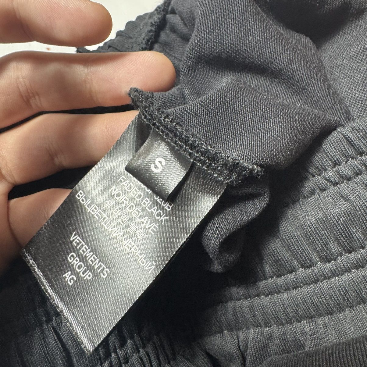 Designer × Vetements × Vintage vintage vetmements pants made on earth pants very rare Size US 32 / EU 48 - 7 Thumbnail