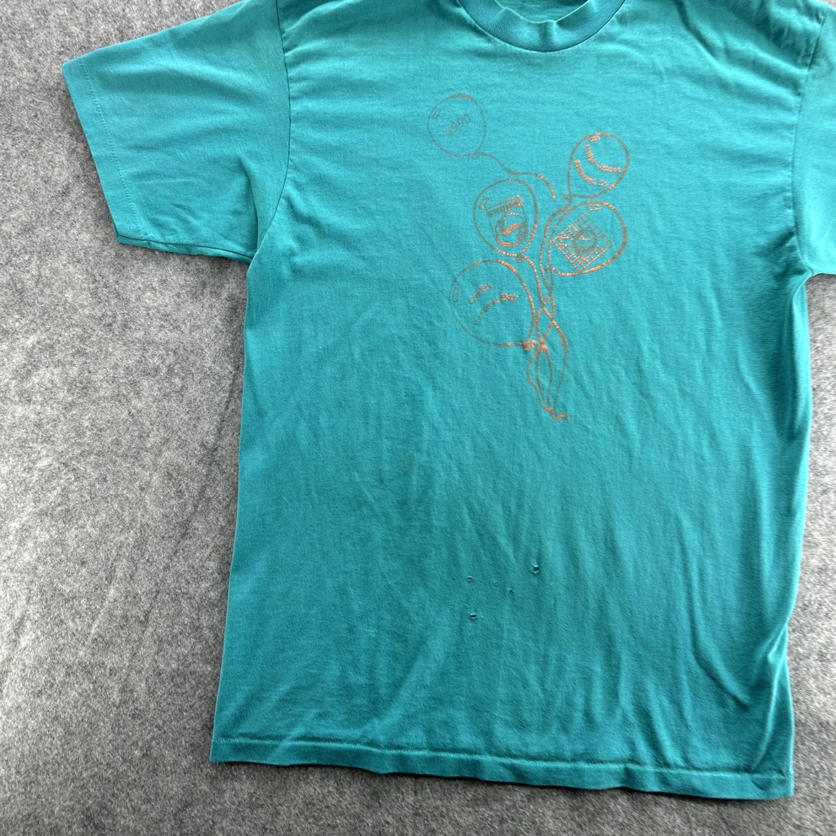 Hanes VINTAGE Hanes Fifty-Fifty Shirt Mens L Teal 1990s Balloons Graphic Print Crew Neck Short Sleeve 90s Mens Size US L / EU 52-54 / 3 - 3 Thumbnail