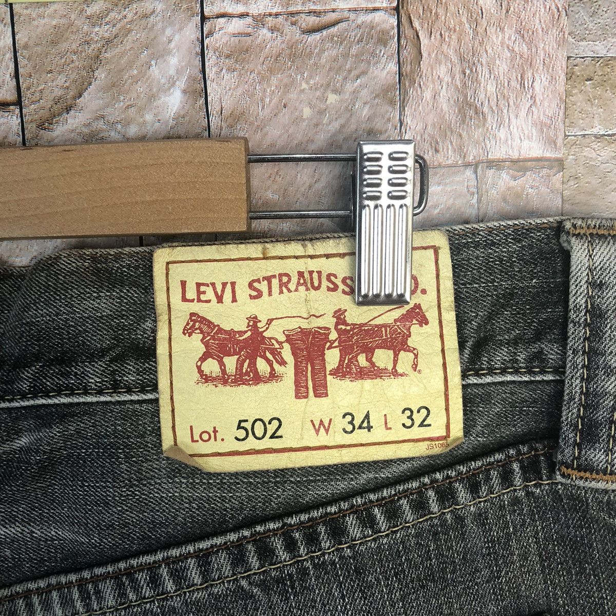 Levi's 502 Levis Black Distressed Denim Pants #A55 Size US 34 / EU 50 - 20 Thumbnail