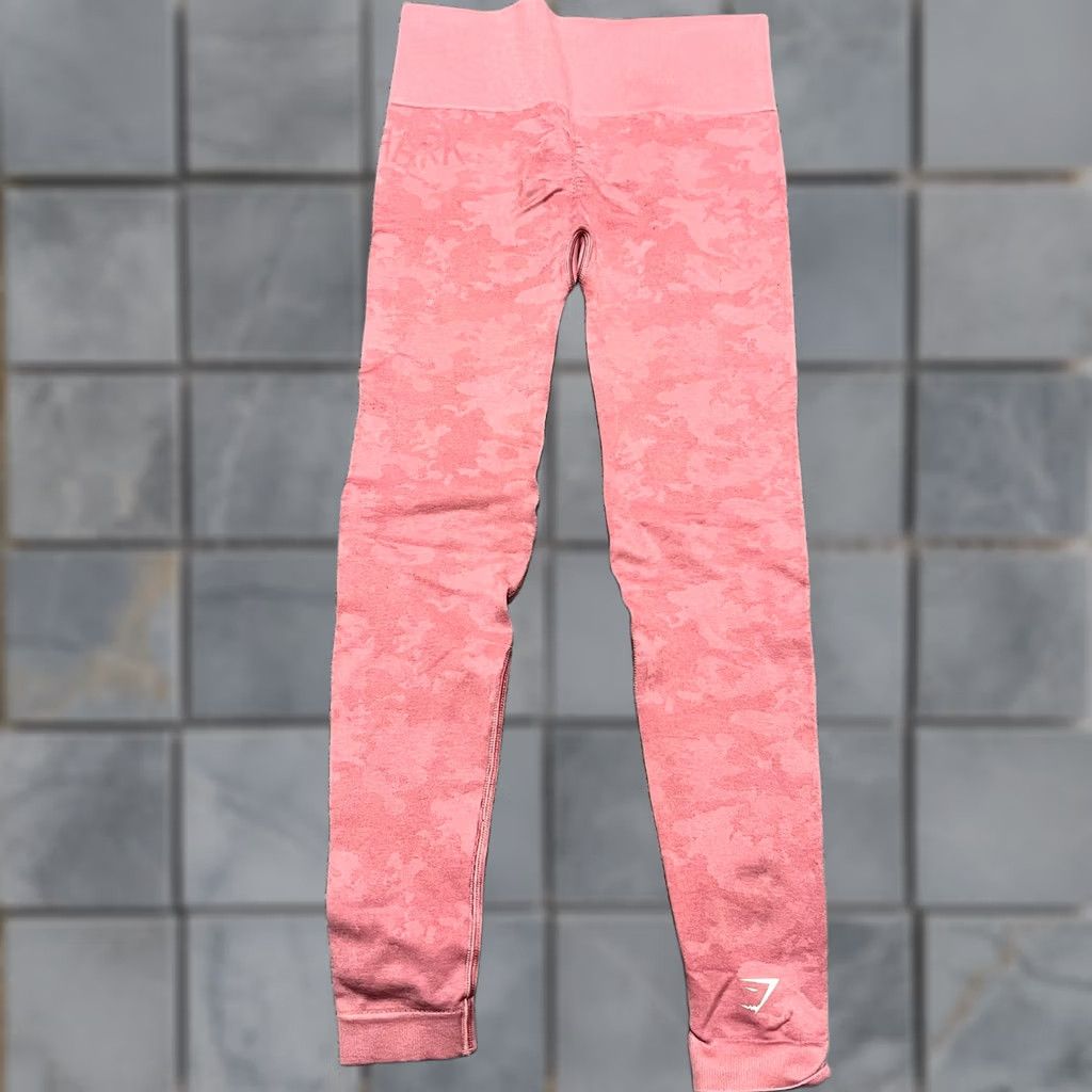 Gymshark Gymshark Leggings Women XS Adapt Camo Seamless Pink Pants Tight Compression Shirt? Size 26" / US 2 / IT 38 - 1 Thumbnail