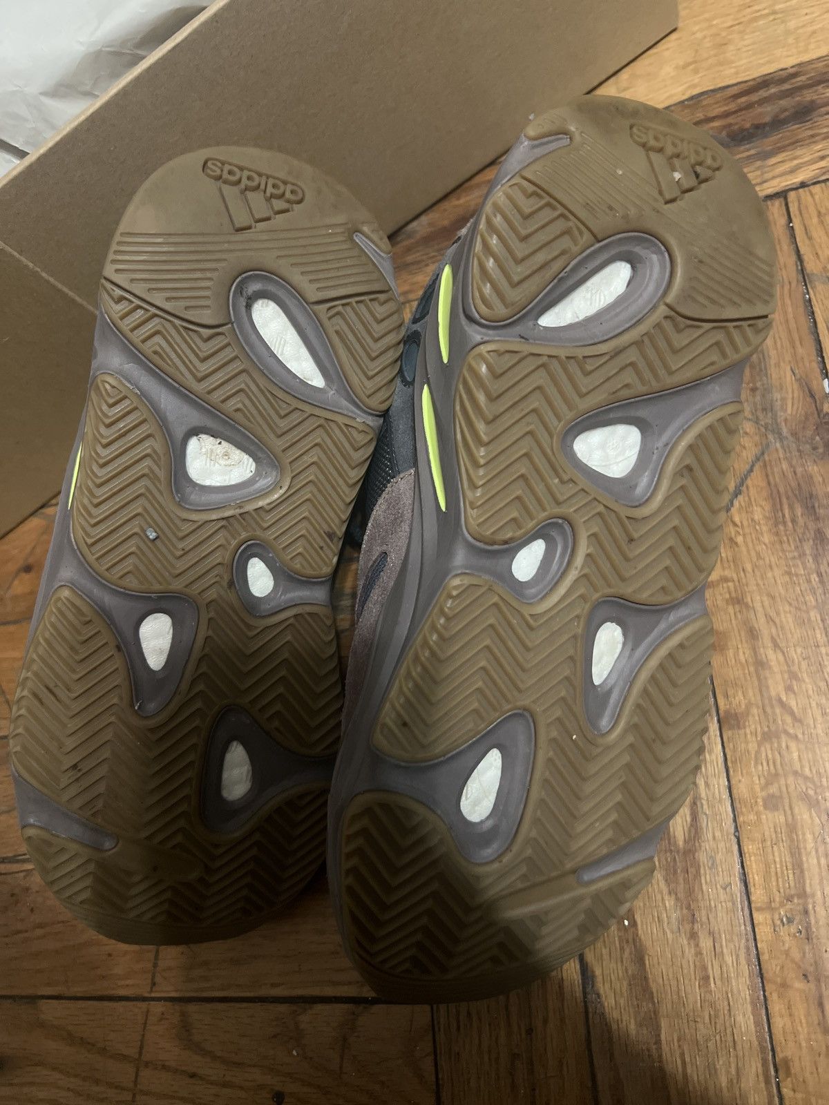 Yeezy Yeezy Boost 700 Mauve Size US 8.5 / EU 41-42 - 6 Thumbnail