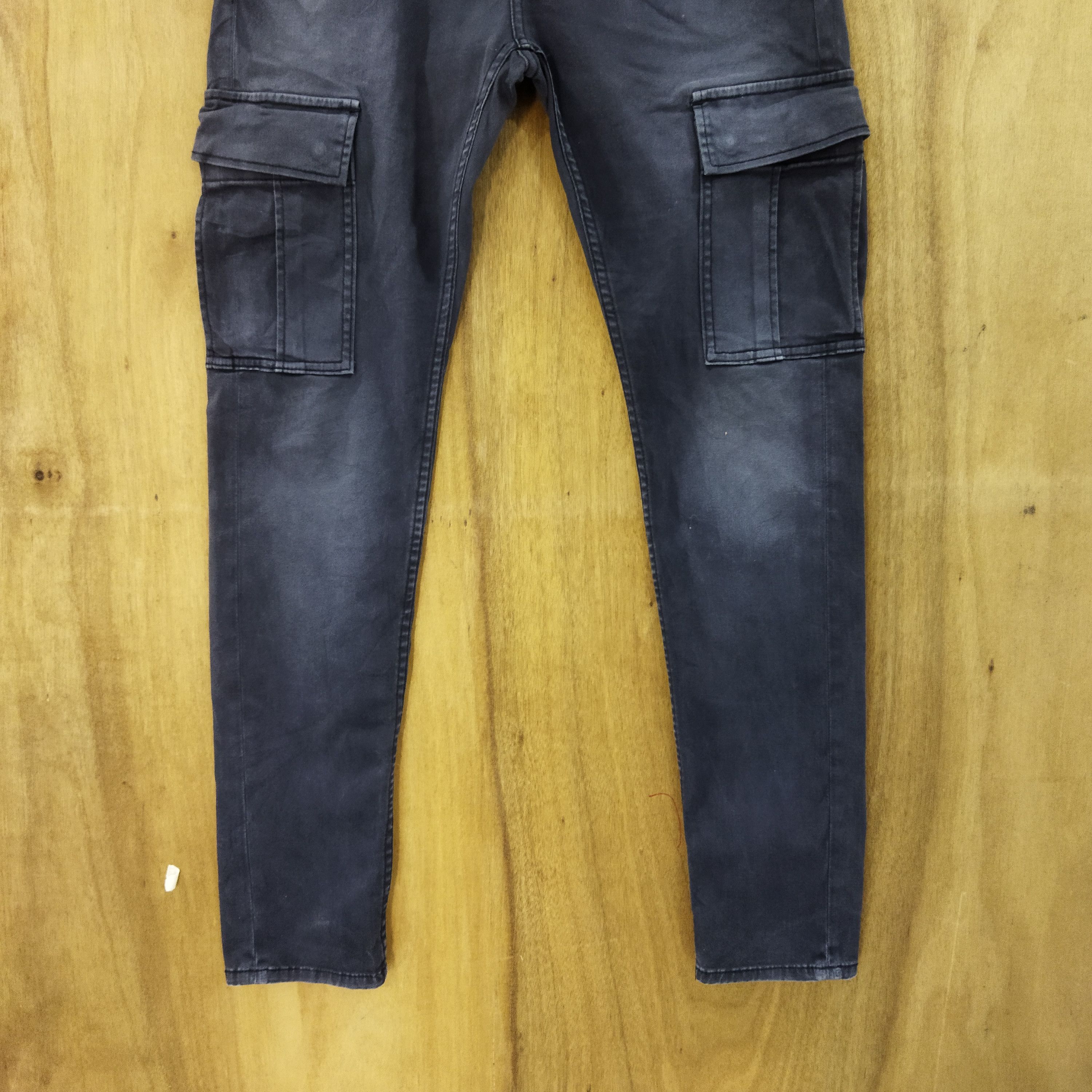 Japanese Brand BAYFLOW BLACK SKINNY CARGO PANTS Size US 28 / EU 44 - 3 Thumbnail