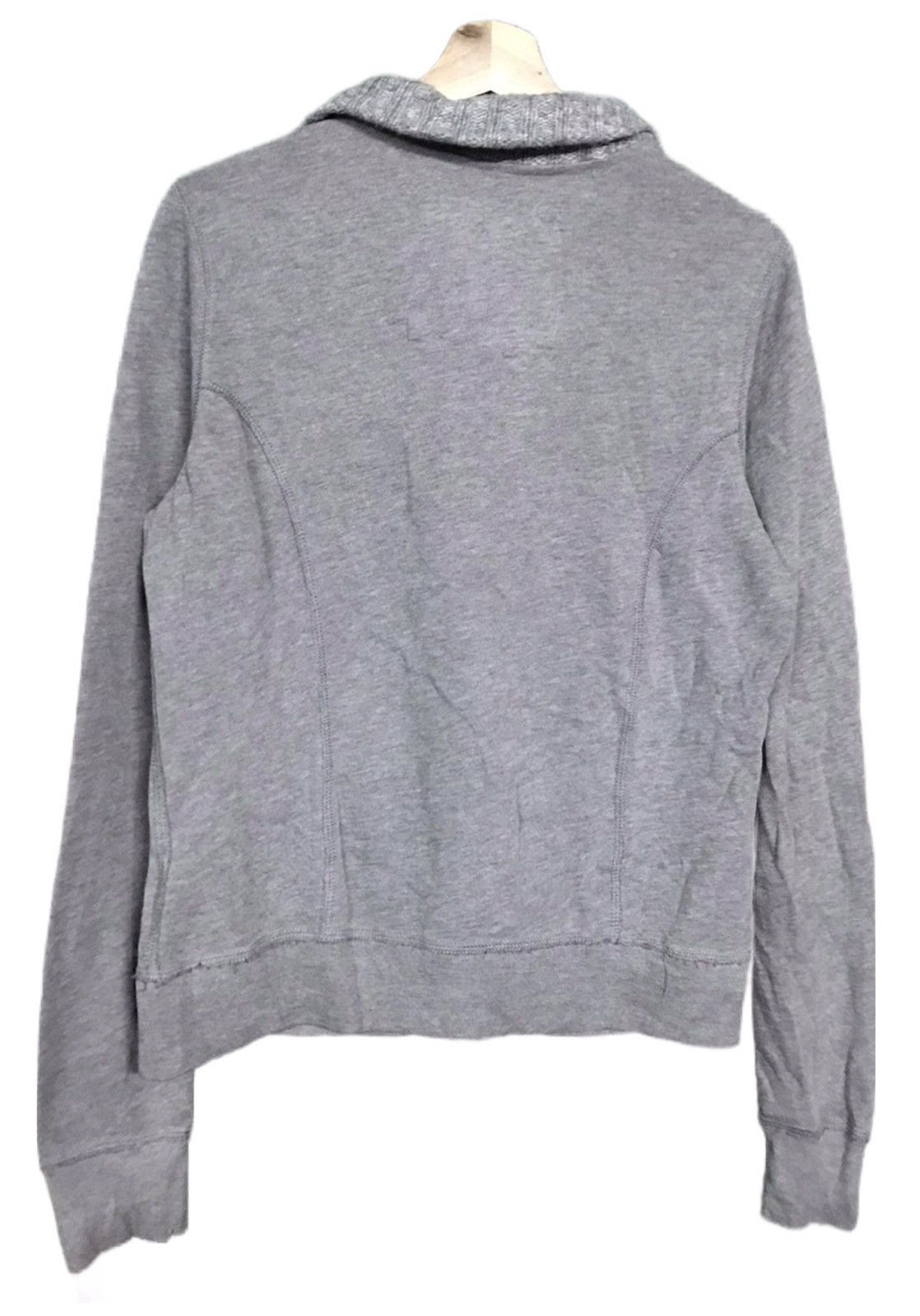 Abercrombie & Fitch × The Unbranded Brand Abercrombie & Fitch Sweater Button Up Size M / US 6-8 / IT 42-44 - 2 Thumbnail
