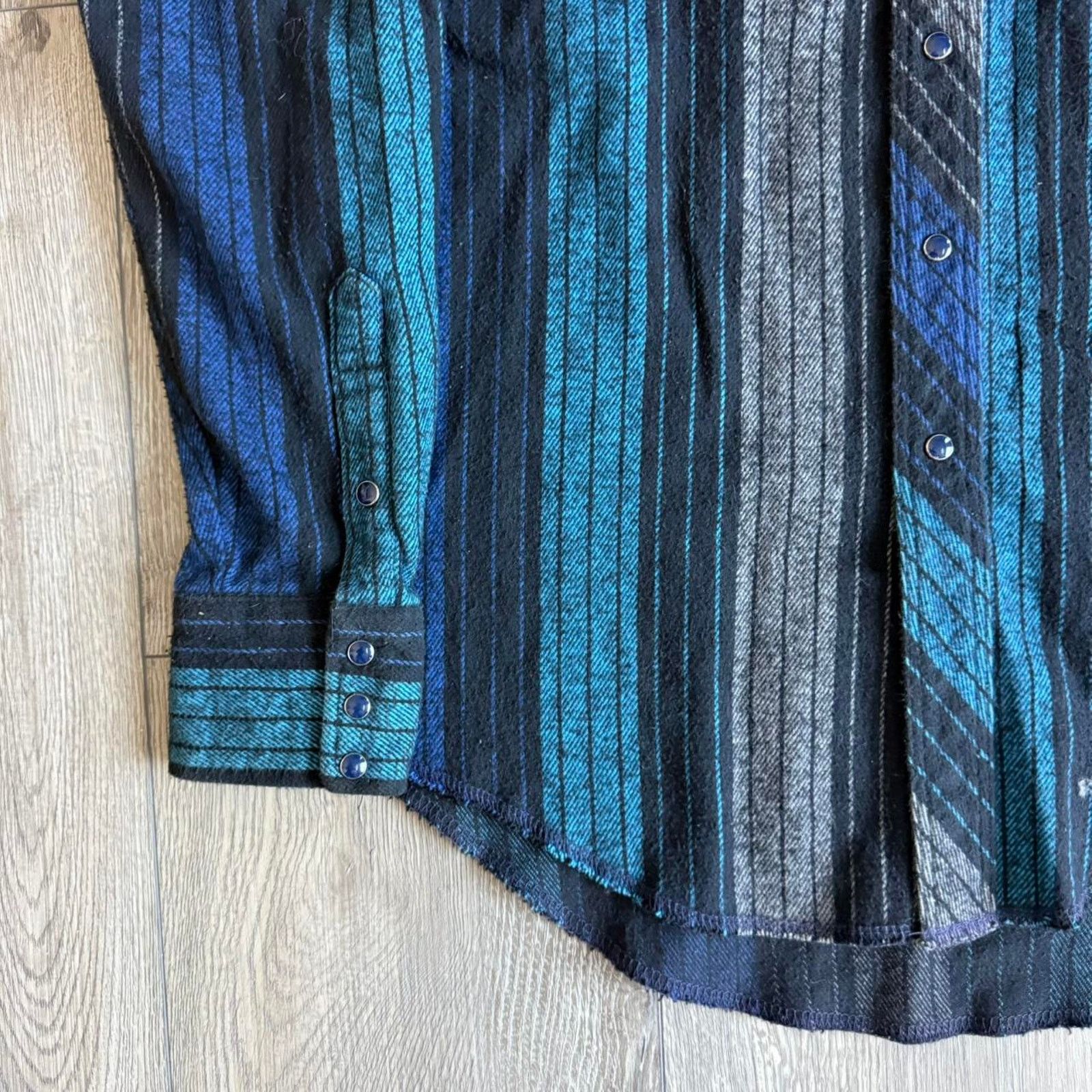 Wrangler Vintage 90s flannel wrangler pearl snap button up shirt Size US L / EU 52-54 / 3 - 5 Thumbnail