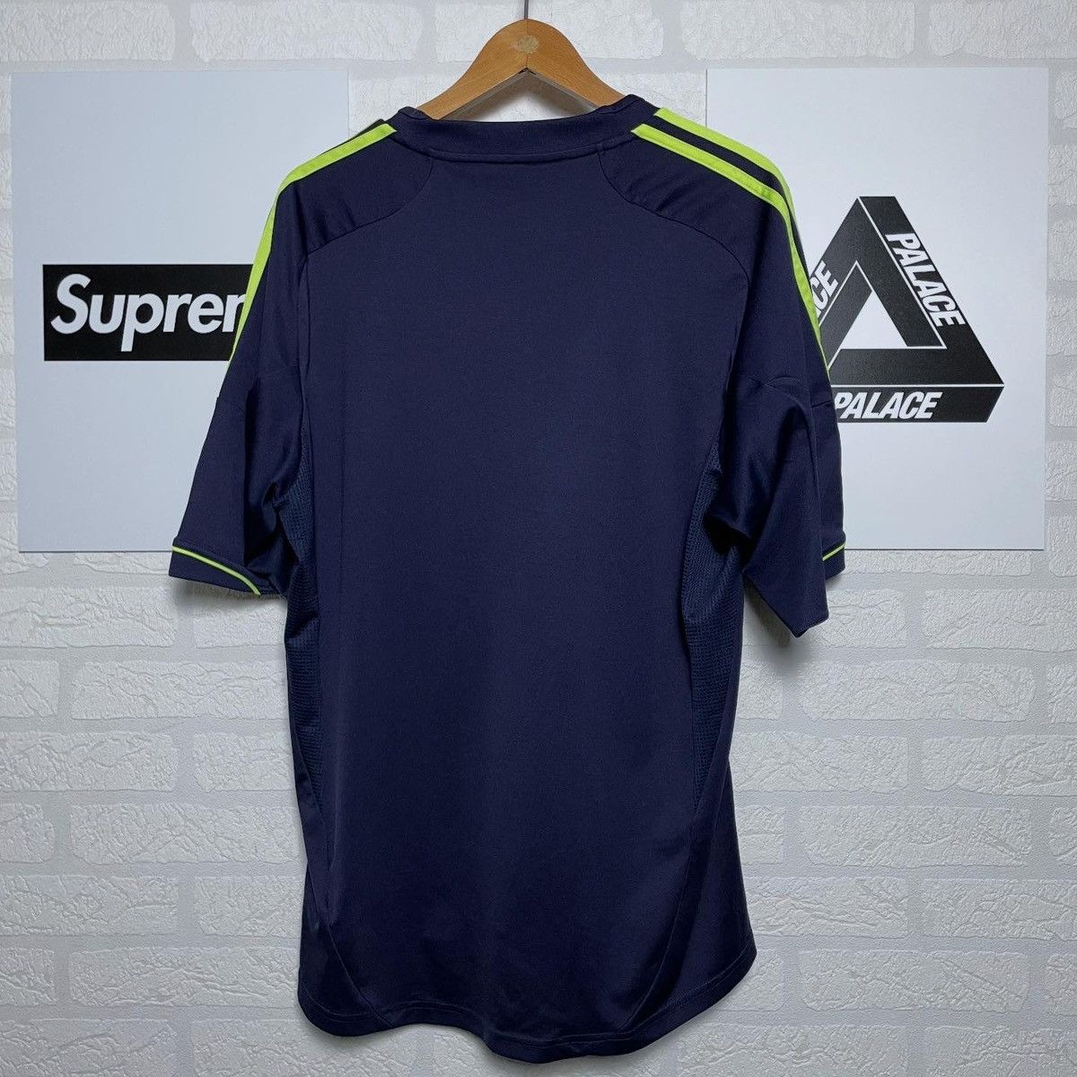 Adidas 2012 2013 Real Madrid Adidas Vintage Away Kit Soccer Jersey Size US L / EU 52-54 / 3 - 2 Thumbnail