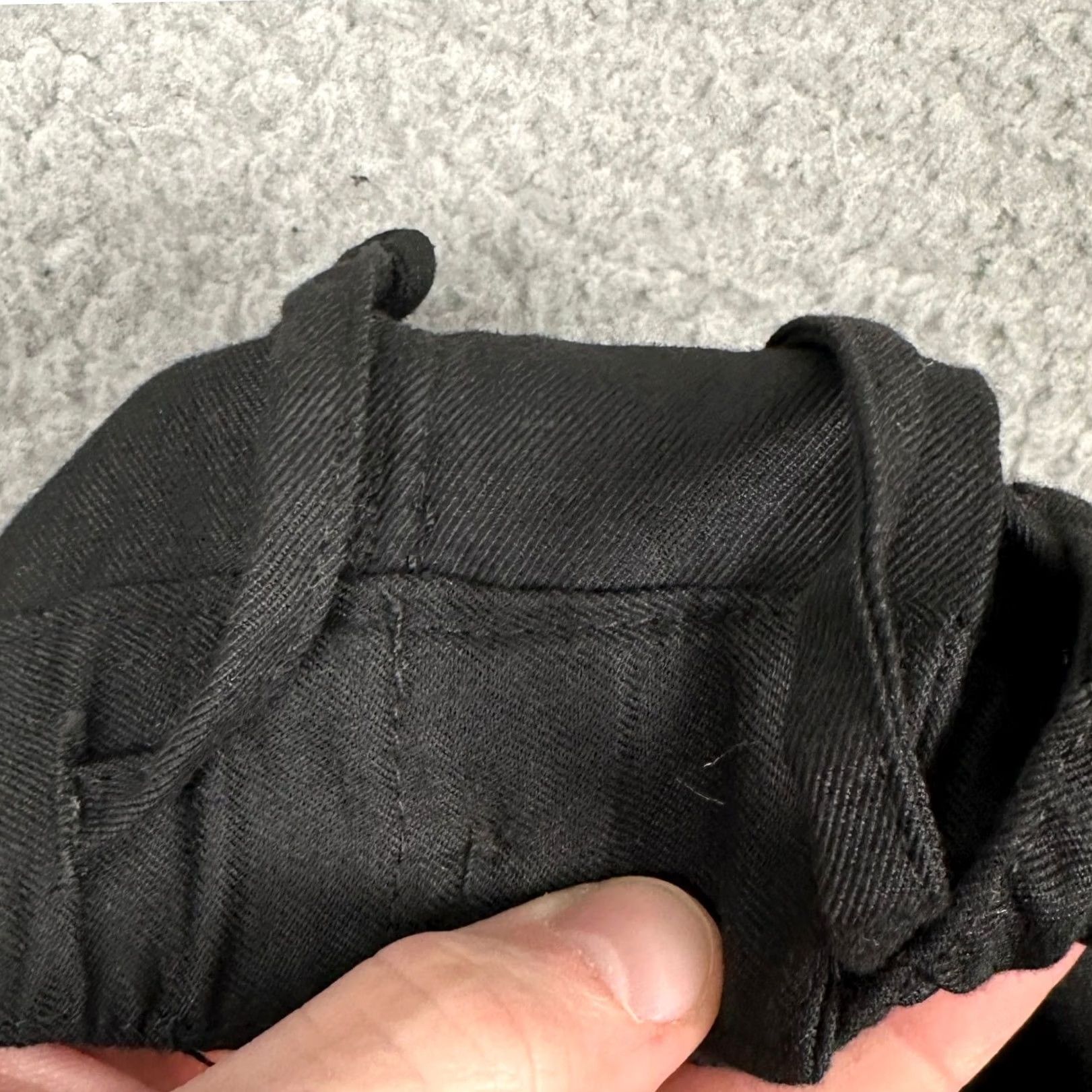 Obey VINTAGE? NO Obey Pants Mens M Black Chino Tapered Elastic Waist Drawstring Pockets Slant 30x29.5 Button Size US 30 / EU 46 - 5 Thumbnail