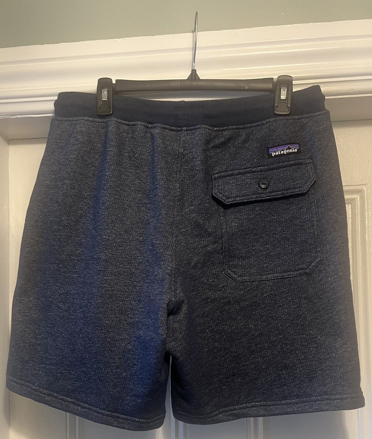 Authentic Patagonia men’s Mahnya fleece shorts new navy med