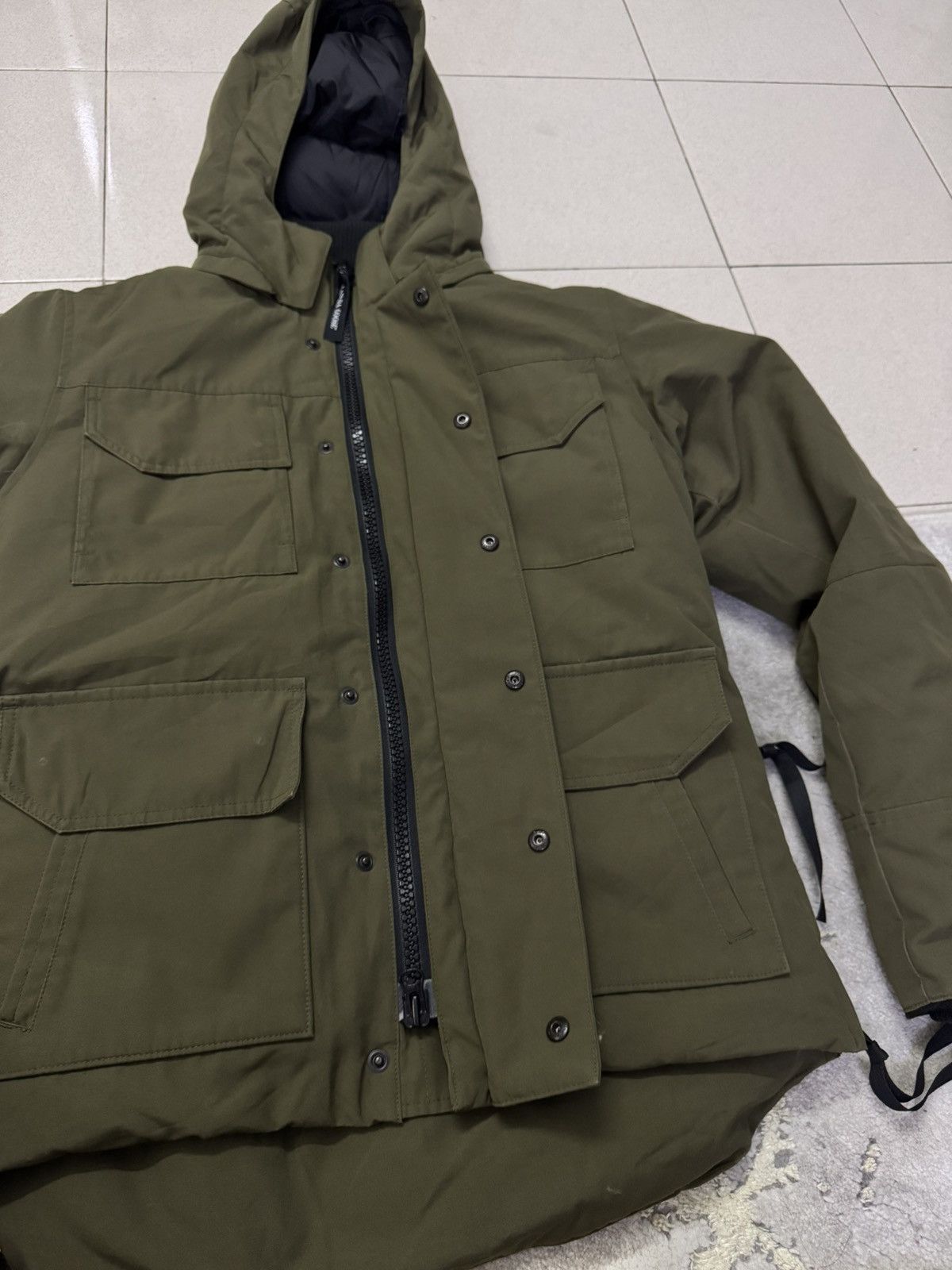 Canada Goose CANADA GOOSE MAITLAND PUFFER JACKET PARKA MEDIUM Size US M / EU 48-50 / 2 - 8 Thumbnail