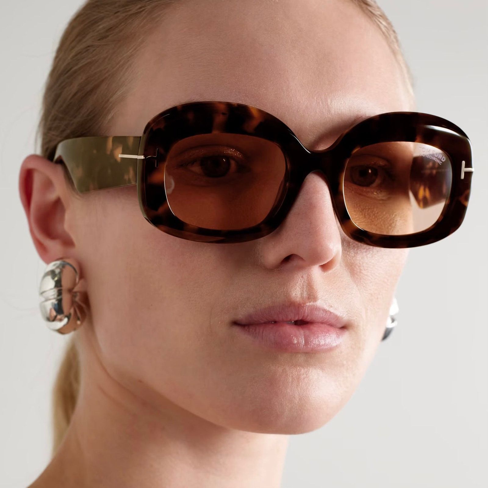 Tom Ford New, TOM FORD Carmen-02 Sunglasses TF1219 52Y Authentic Size ONE SIZE - 3 Thumbnail