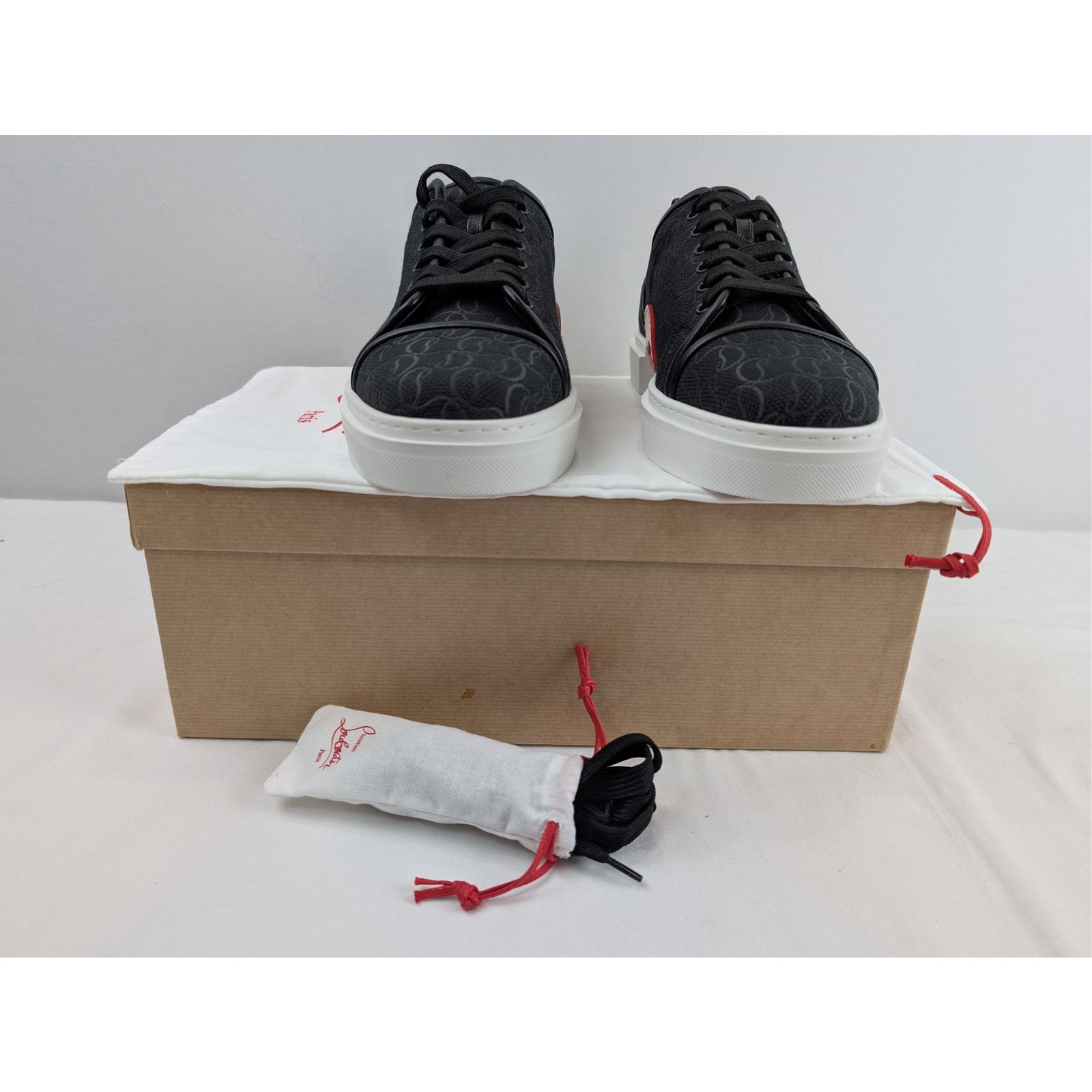 Christian Louboutin o1rshd1 Adolon Junior Flat Sneakers Shoe in Black/White Size US 12 / EU 45 - 19 Thumbnail
