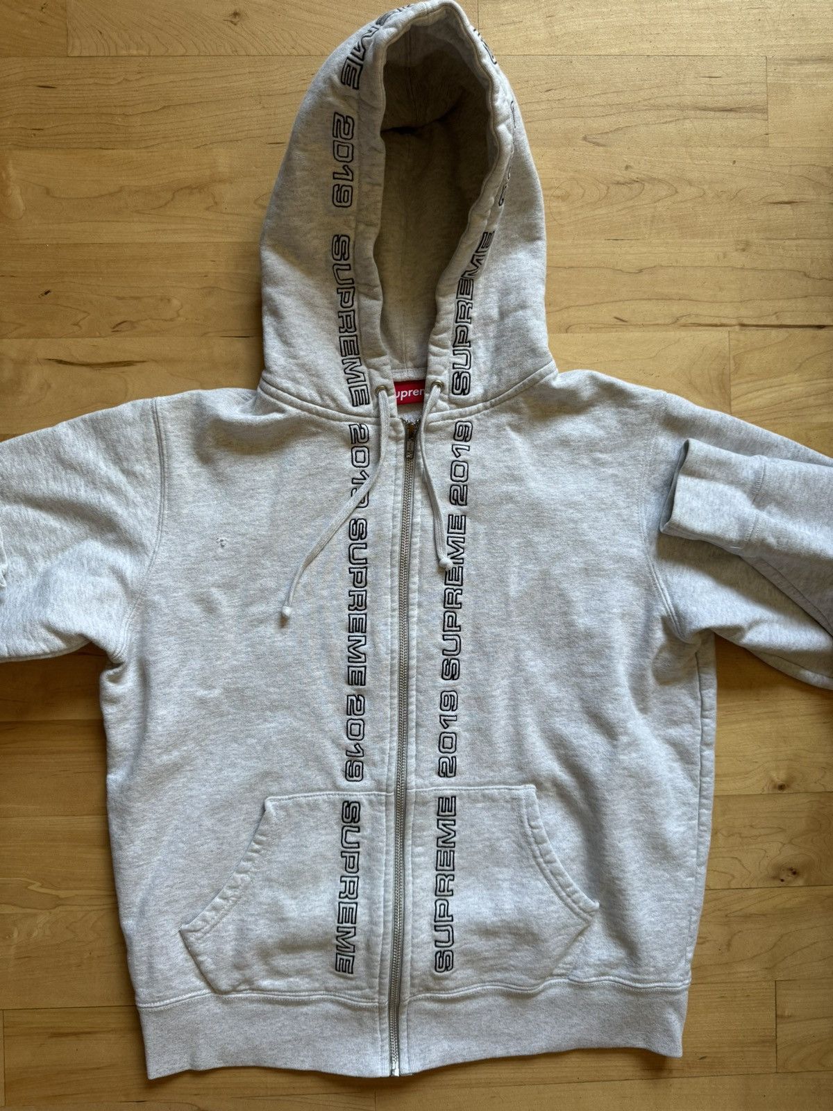 Supreme Supreme Topline Zip up 2019 White Size S Size US S / EU 44-46 / 1 - 4 Thumbnail