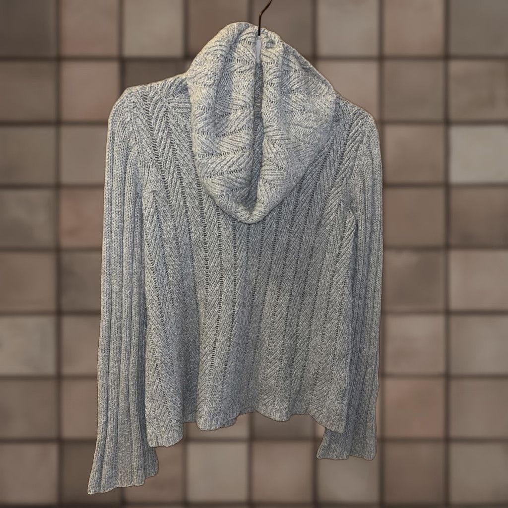 Gap Vintage GAP Womens Medium Gray Cable-Knit Cowl Neck Bell Sleeve Sweater Size M / US 6-8 / IT 42-44 - 1 Thumbnail