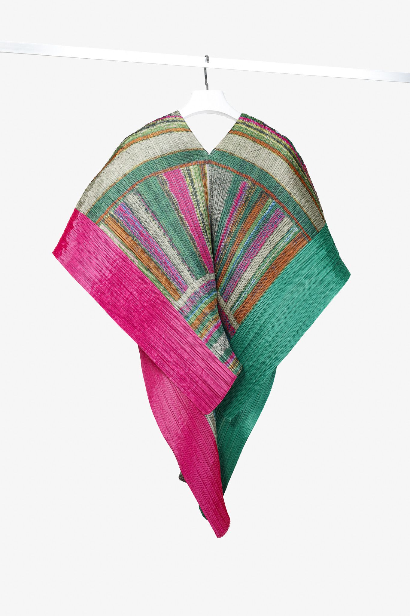 Pleats Please Issey Miyake Issey Miyake Pleats Please Green & Pink Abstract-Print Shawl Size ONE SIZE - 2 Thumbnail