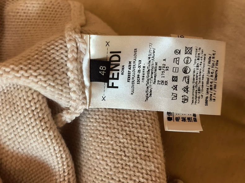 Fendi FENDI Men's sweaters Size US M / EU 48-50 / 2 - 7 Thumbnail