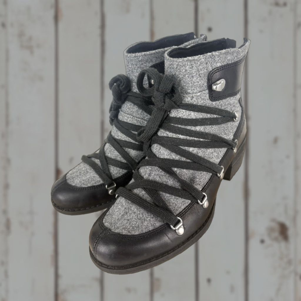 Merrell Merrell Shiloh II Bootie Womens 8M Black Size US 8 / IT 38 - 1 Thumbnail