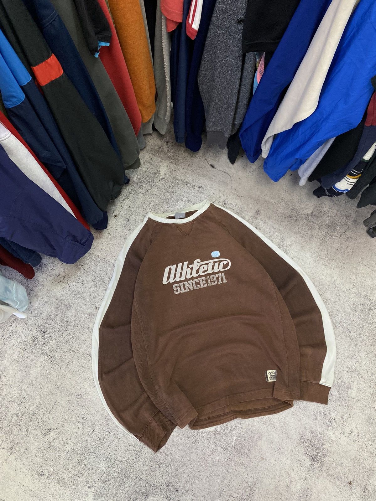 Nike × Vintage NIKE VINTAGE BROWN LONG SLEEVE FADED #19 JAPANESE Size US L / EU 52-54 / 3 - 3 Thumbnail