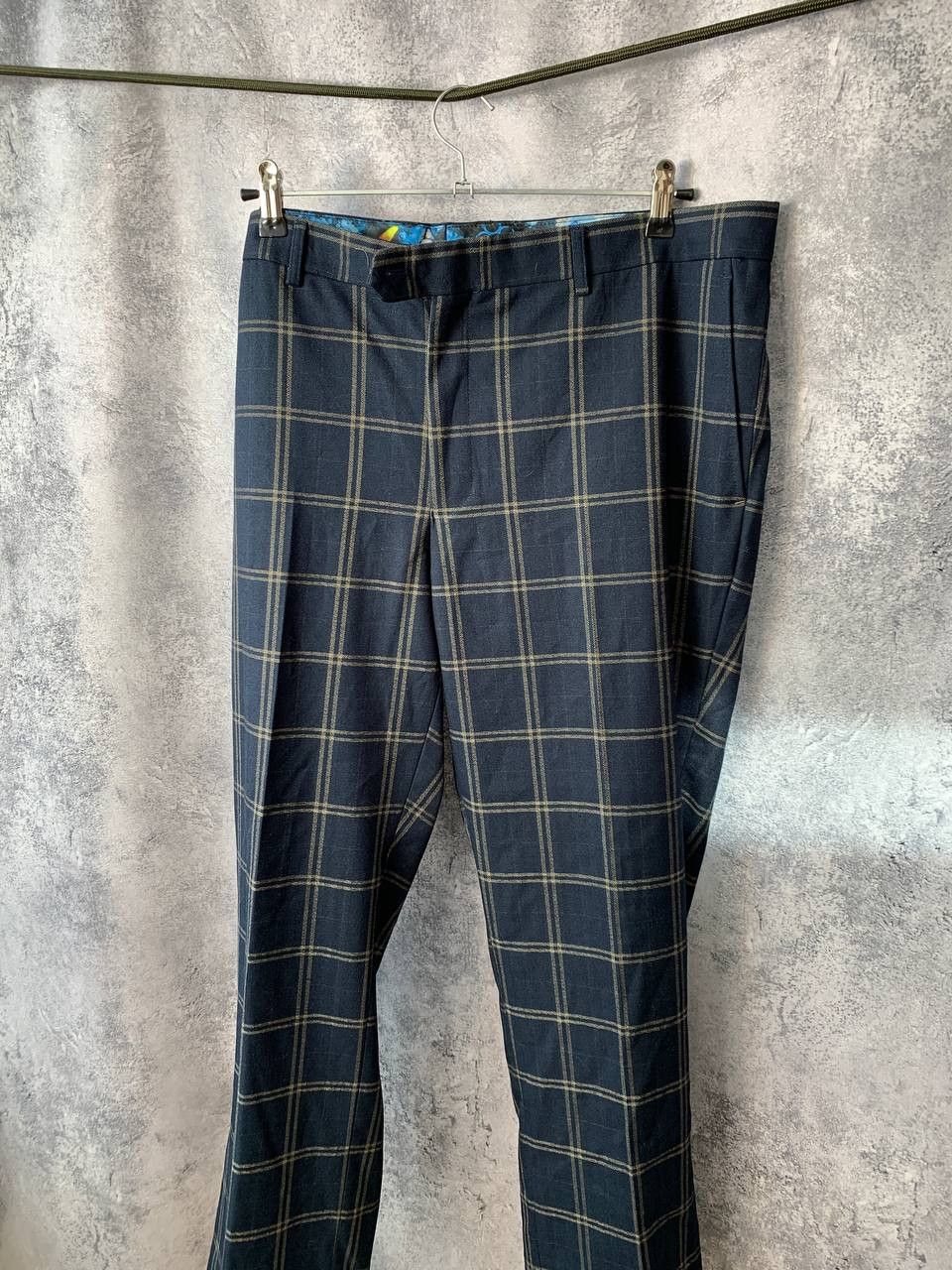 Designer House of Cavani Vest + Pants Suit Size 48R - 5 Thumbnail