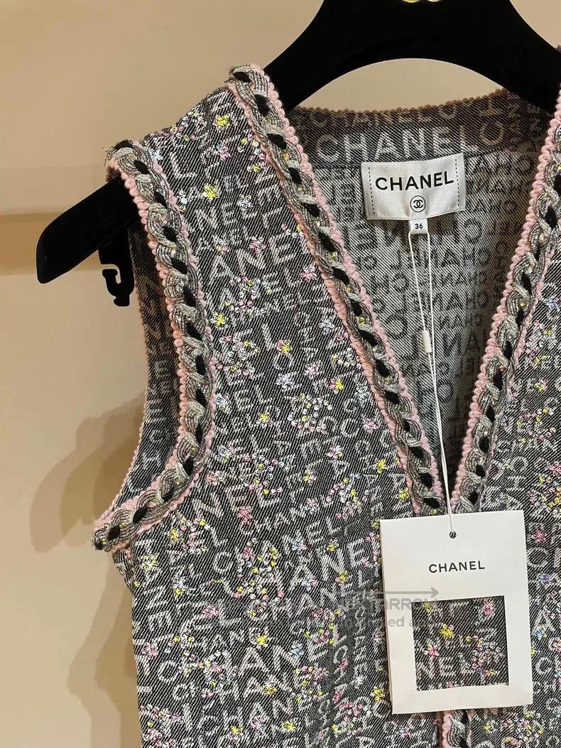 Chanel Chanel 24 spring and summer letter sequin colourful denim Size XS / US 0-2 / IT 36-38 - 3 Thumbnail