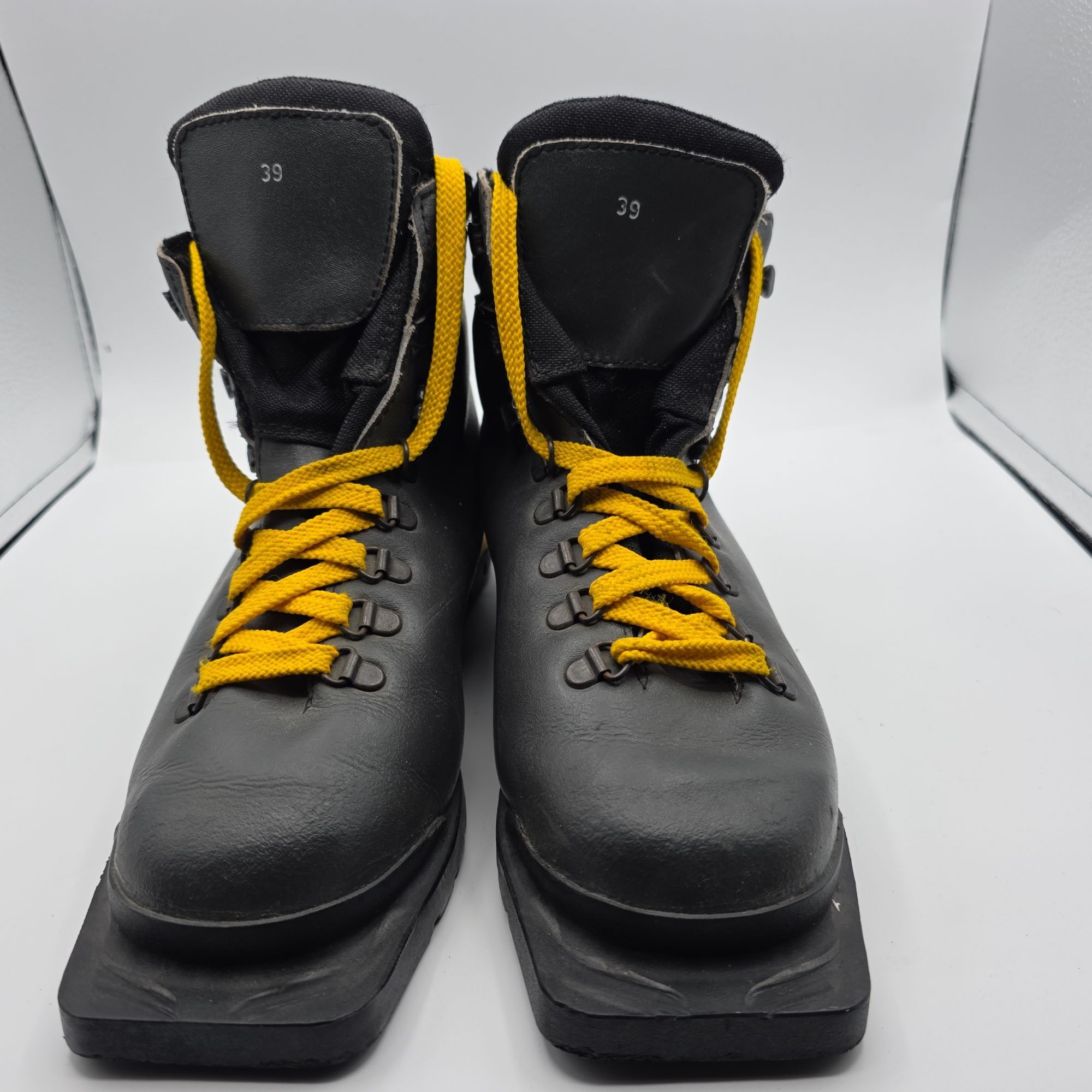 Other Alpina 3 Pin 75mm Nordic Norm XC Ski Boots Mens Size 39 Blac Size US 6 / EU 39 - 13 Thumbnail