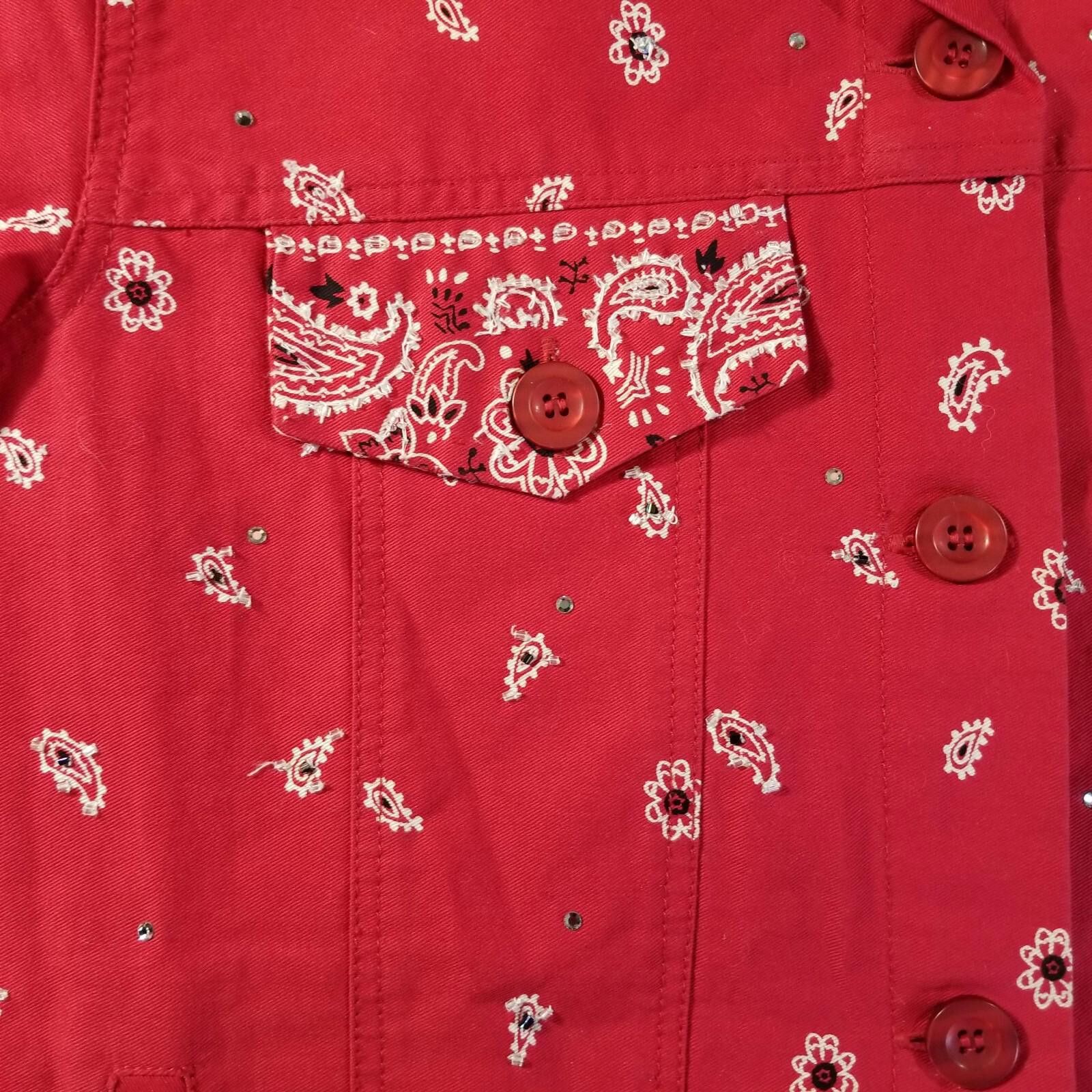 Other The Quacker Factory Red Shirt w/ Paisley/Rhinestones Size 8 Size M / US 6-8 / IT 42-44 - 11 Thumbnail