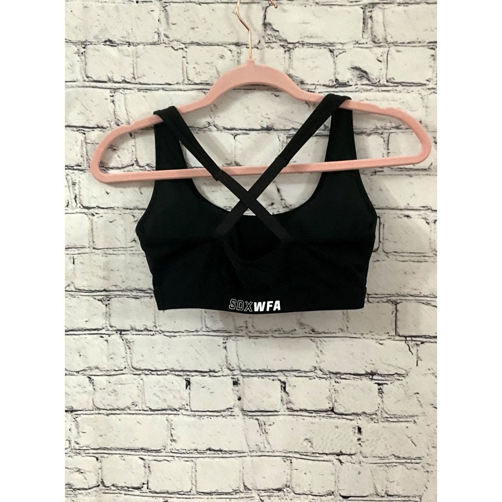 Vintage WHITE FOX SPORTS BRA Shirt Womens Small Black Wireless Crossback Pullover Activewear Size ONE SIZE - 3 Thumbnail