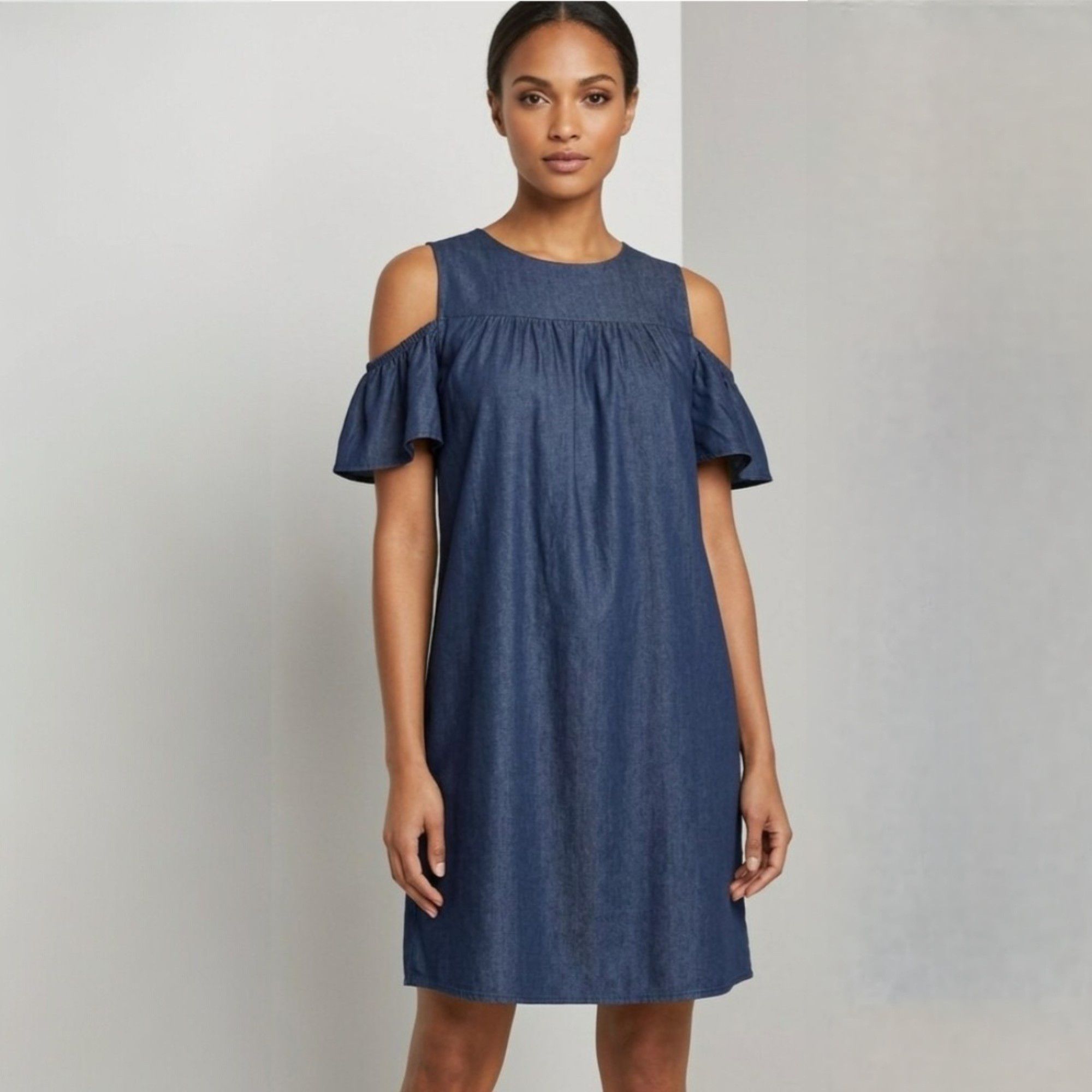 MAGGY LONDON Maggy L Size M Dress Chambray Denim Stretch Cold Shoulder Size M / US 6-8 / IT 42-44 - 2 Thumbnail