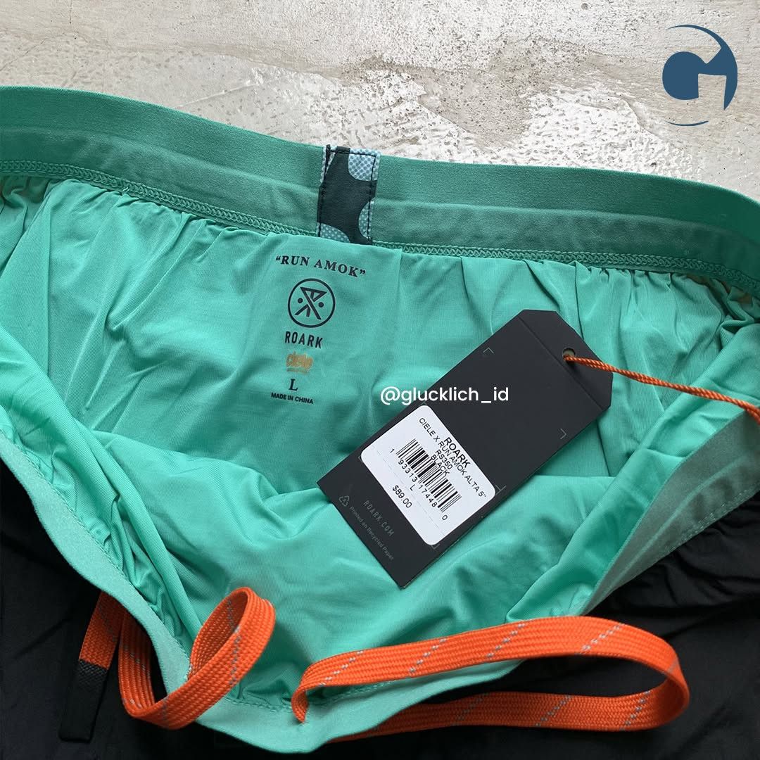 Ciele Athletics × Roark Roark, Run Amok x Ciele Alta 5 Short in Black Size US 34 / EU 50 - 7 Thumbnail