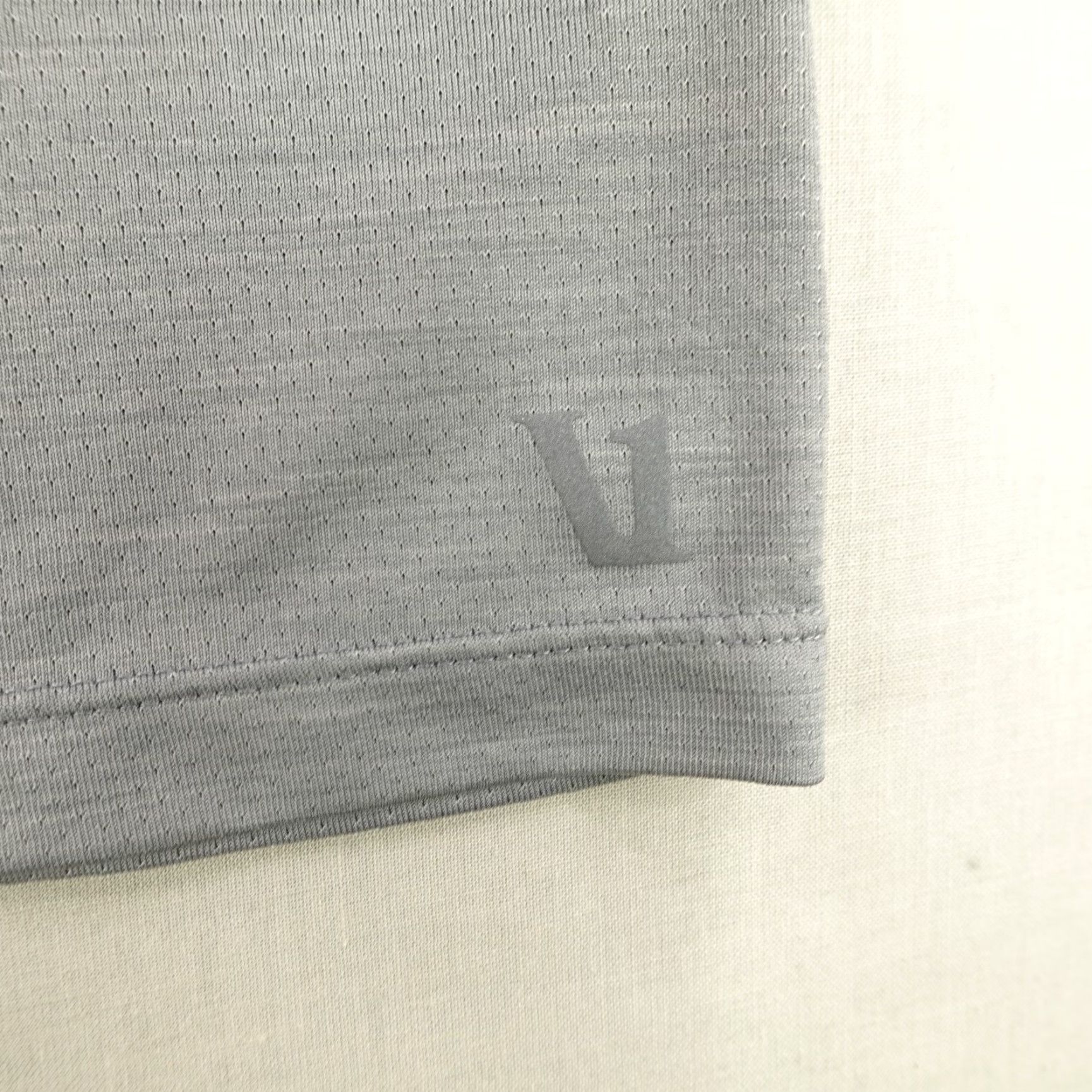 Vuori Vuori Shirt Mens Large Gray Zephyr Tee Performance Athletic Workout Gym Fitness Size US L / EU 52-54 / 3 - 5 Thumbnail