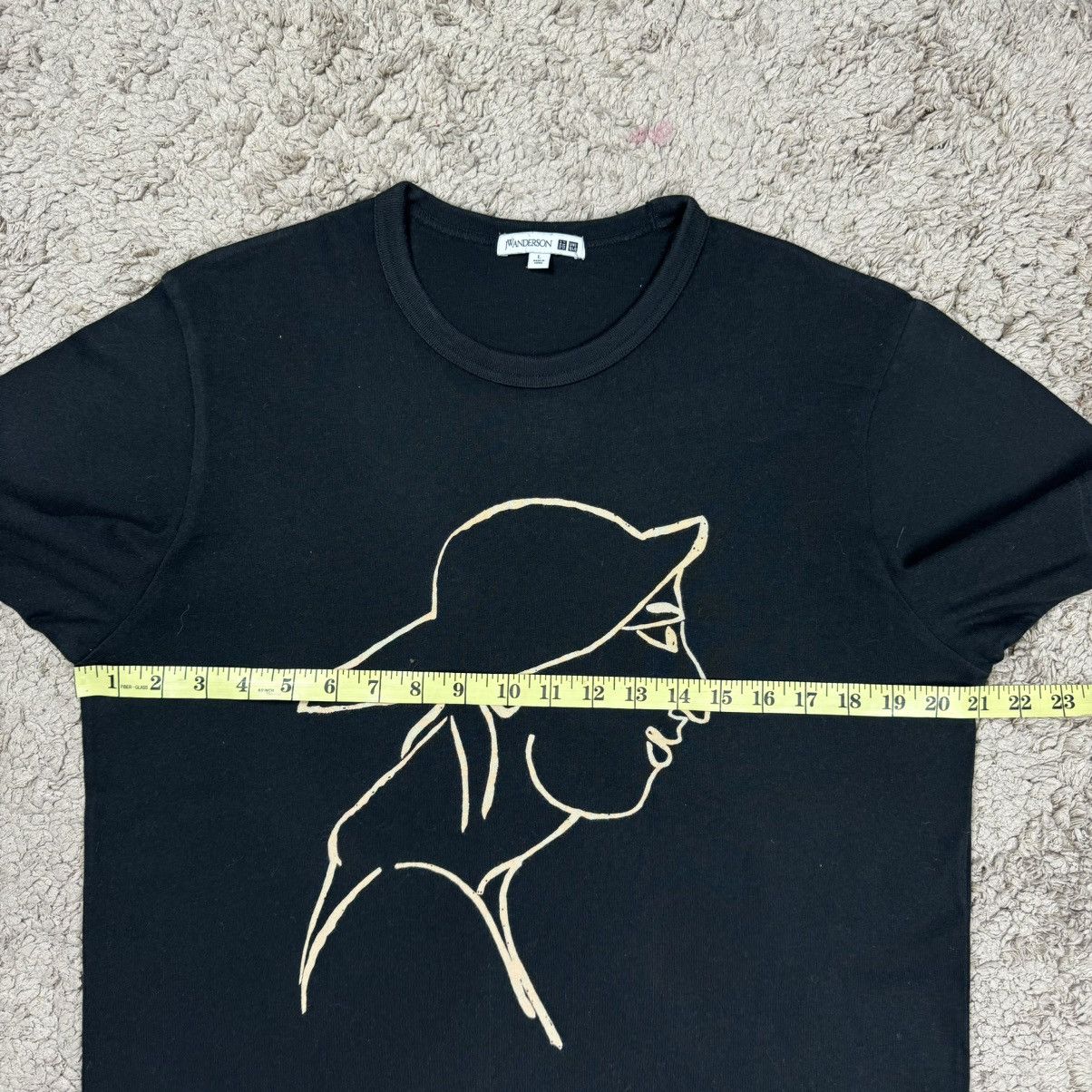 JW Anderson × Japanese Brand × Uniqlo Uniqlo x J.W Anderson T-shirt Size US L / EU 52-54 / 3 - 10 Thumbnail