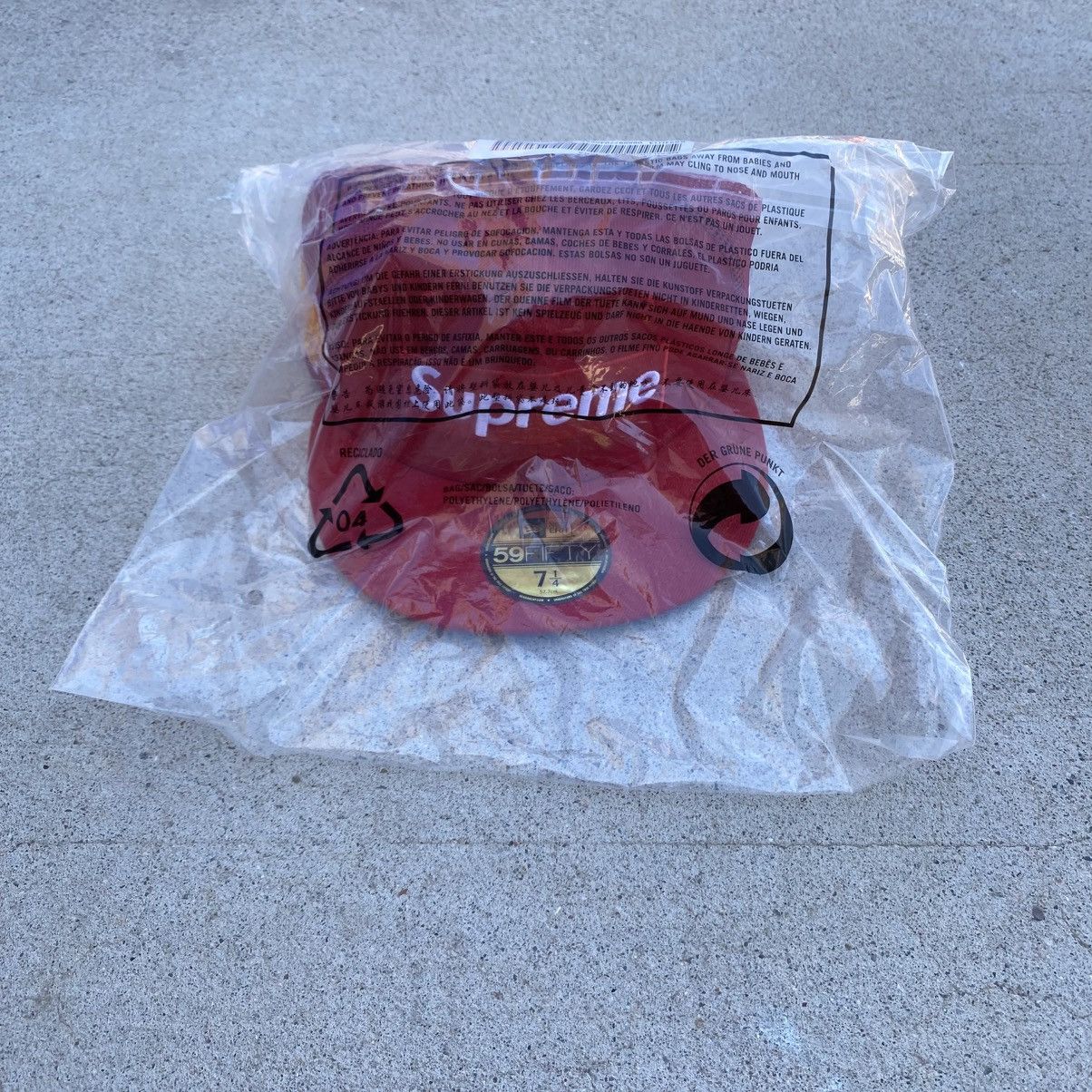 Supreme Supreme Box Logo Mesh Back New Era Fitted Hat 7 1/4 Red Size ONE SIZE - 1 Thumbnail