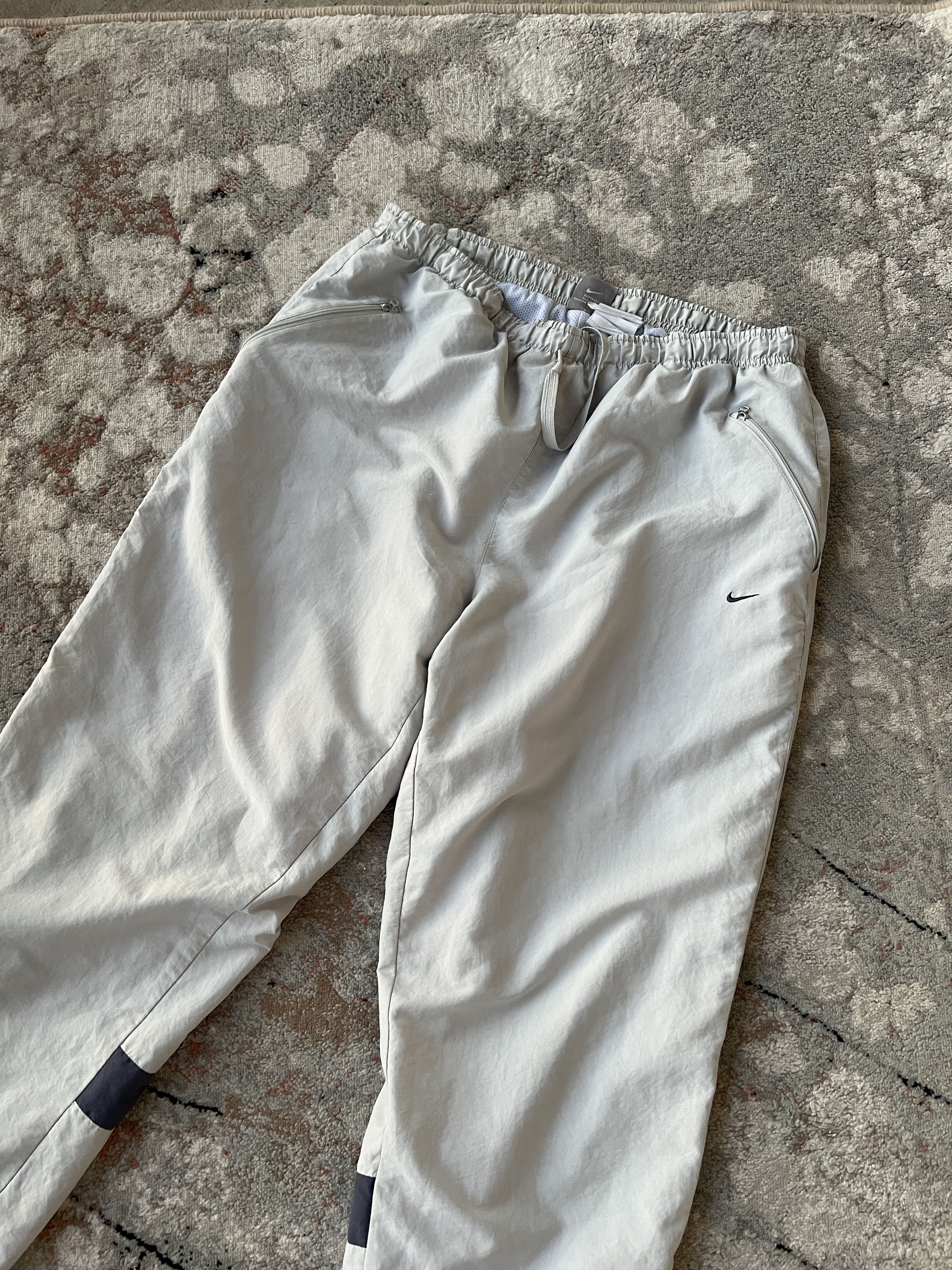 Nike Nike Vintage Sweatpants Size US 36 / EU 52 - 2 Thumbnail