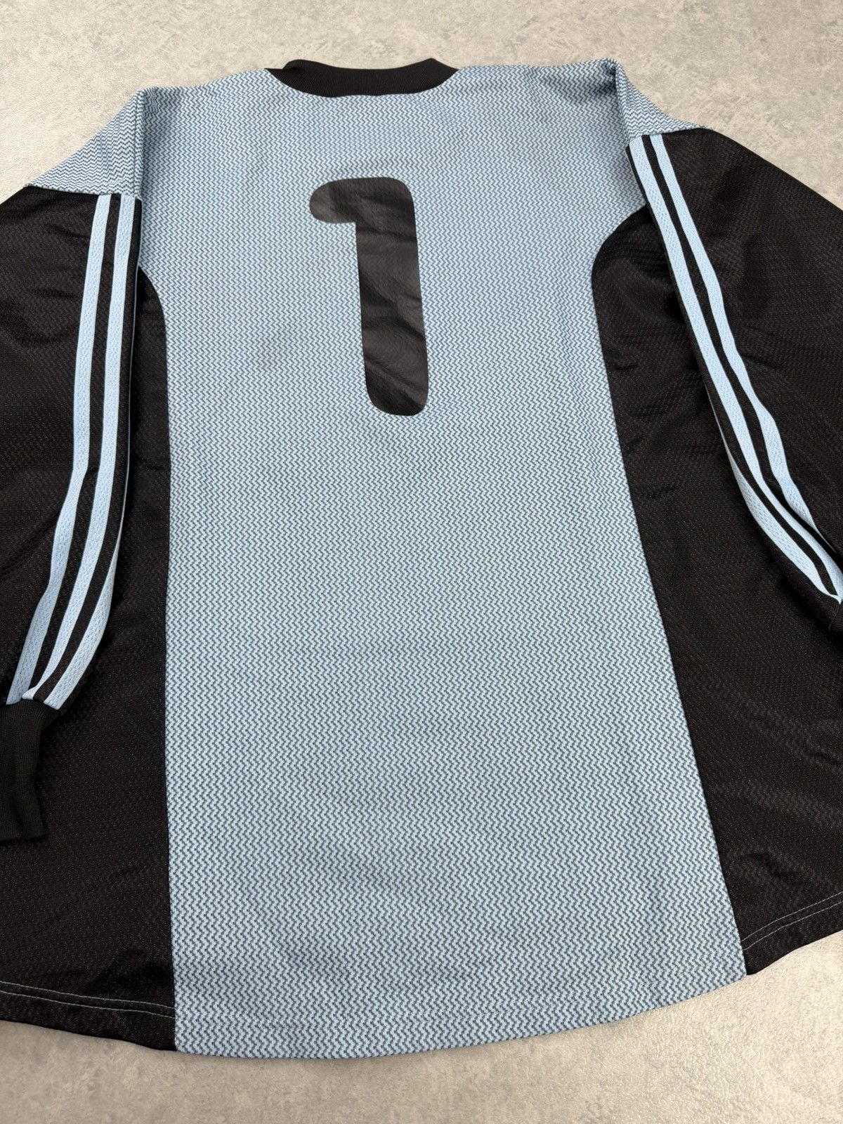 Adidas Vintage Adidas Windstopper Goalkeeper Soccer Jersey Size L Size US L / EU 52-54 / 3 - 13 Thumbnail