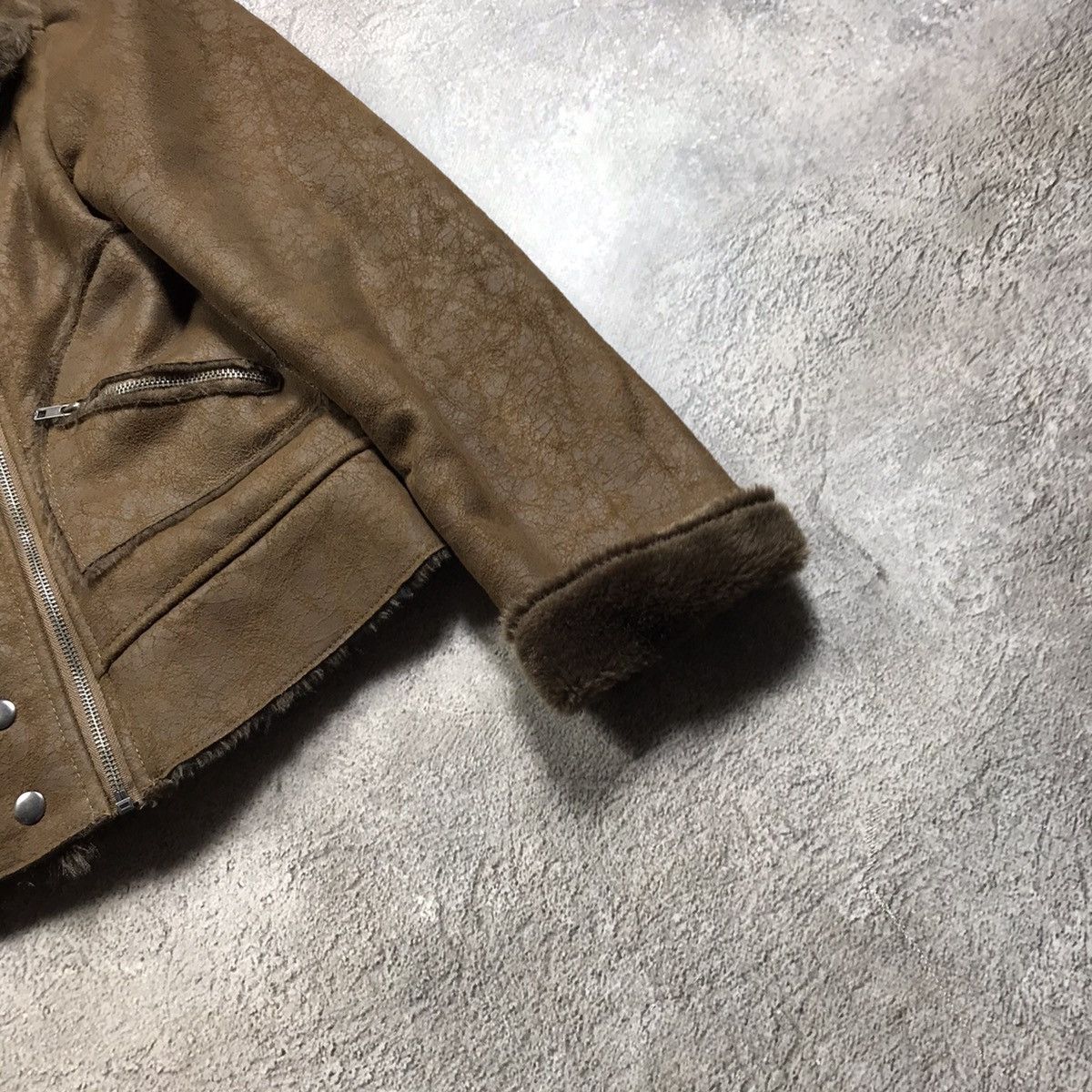 Vintage Vintage Y2K Suede Fur Collar Moto Jacket Gorpcore Tan Slim L Size L / US 10 / IT 46 - 5 Thumbnail
