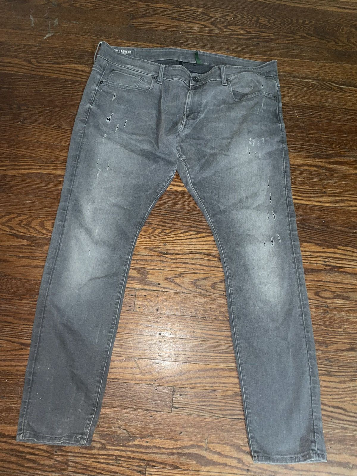 image of Gstar Jeans in Ash Grey, Men's (Size 40)